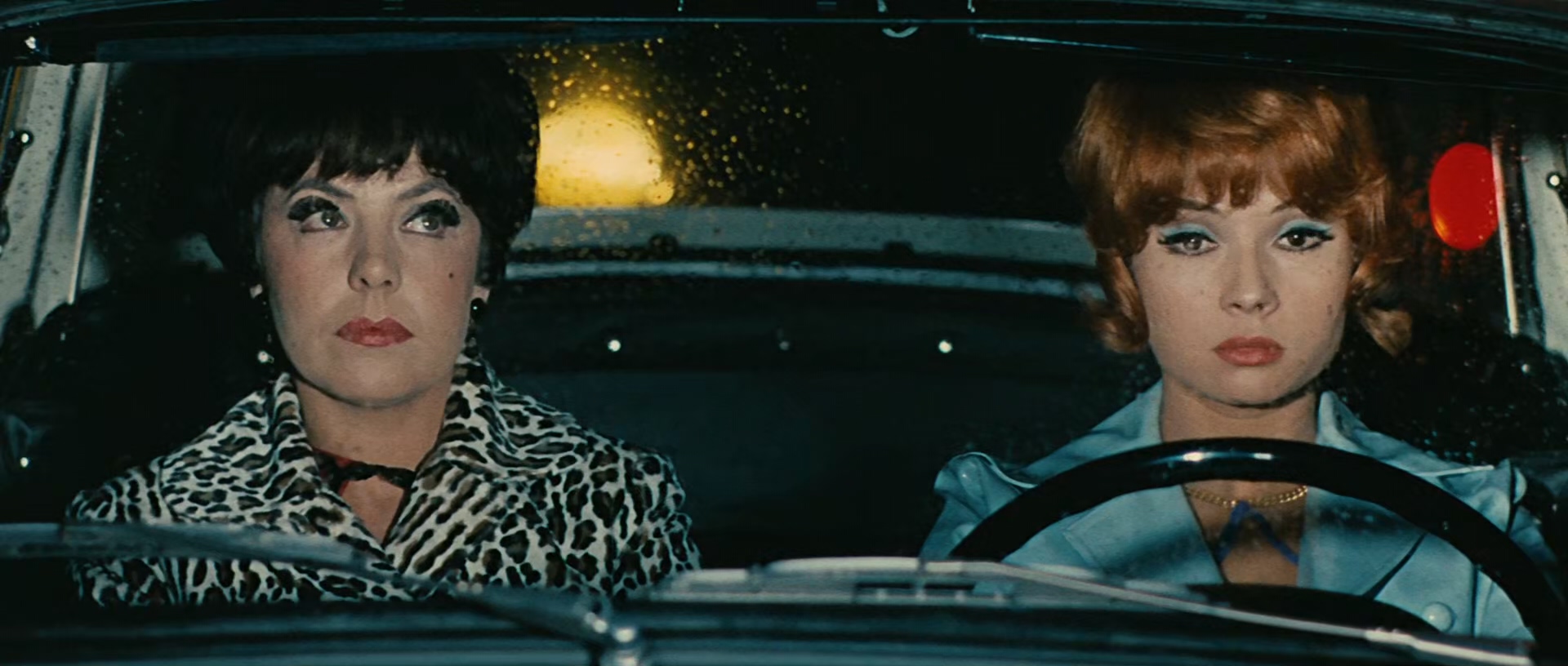 一个傻瓜在巴黎Un.Idiot.A.Paris.1967.1080p.BluRay.FLAC.x264-HANDJOB (1).mkv_20250.jpg