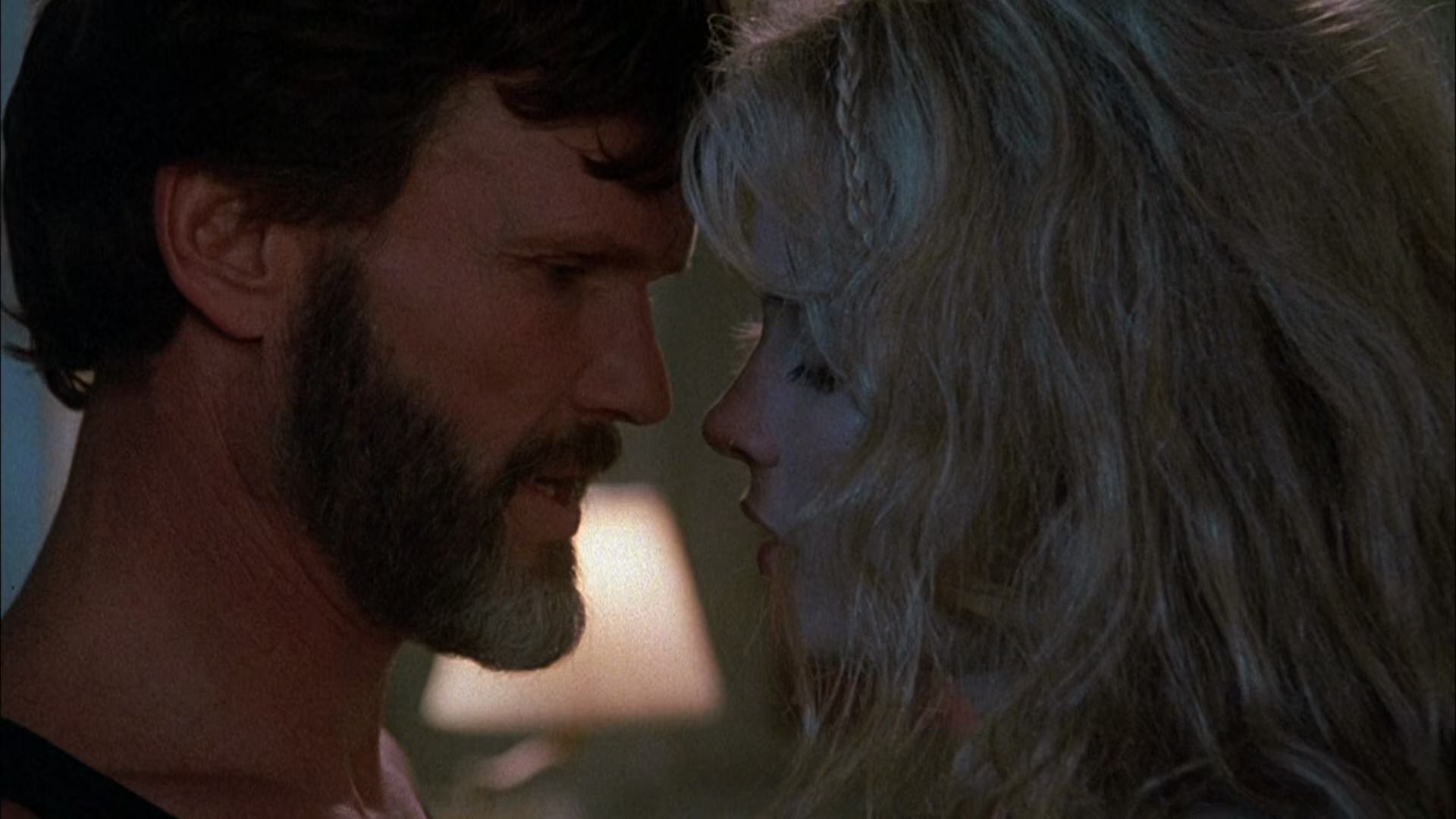 思想问题 (1985) 1080p [AC3, AAC] [zho, eng].mkv_20250317_183515.837.jpg