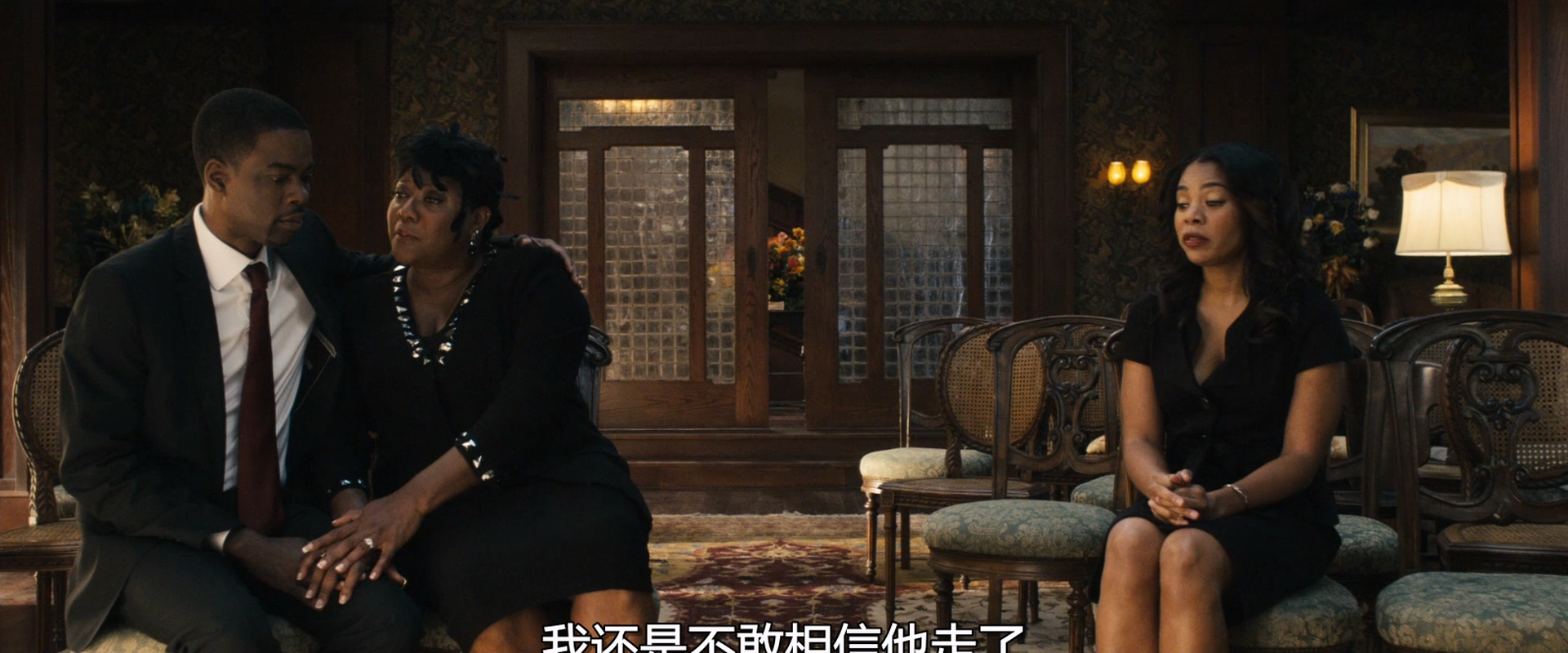 葬礼上的死亡 (2010) 1080p [AC3, AAC, AC3] [zho, zho, eng].mkv_20250317_184613.156.jpg