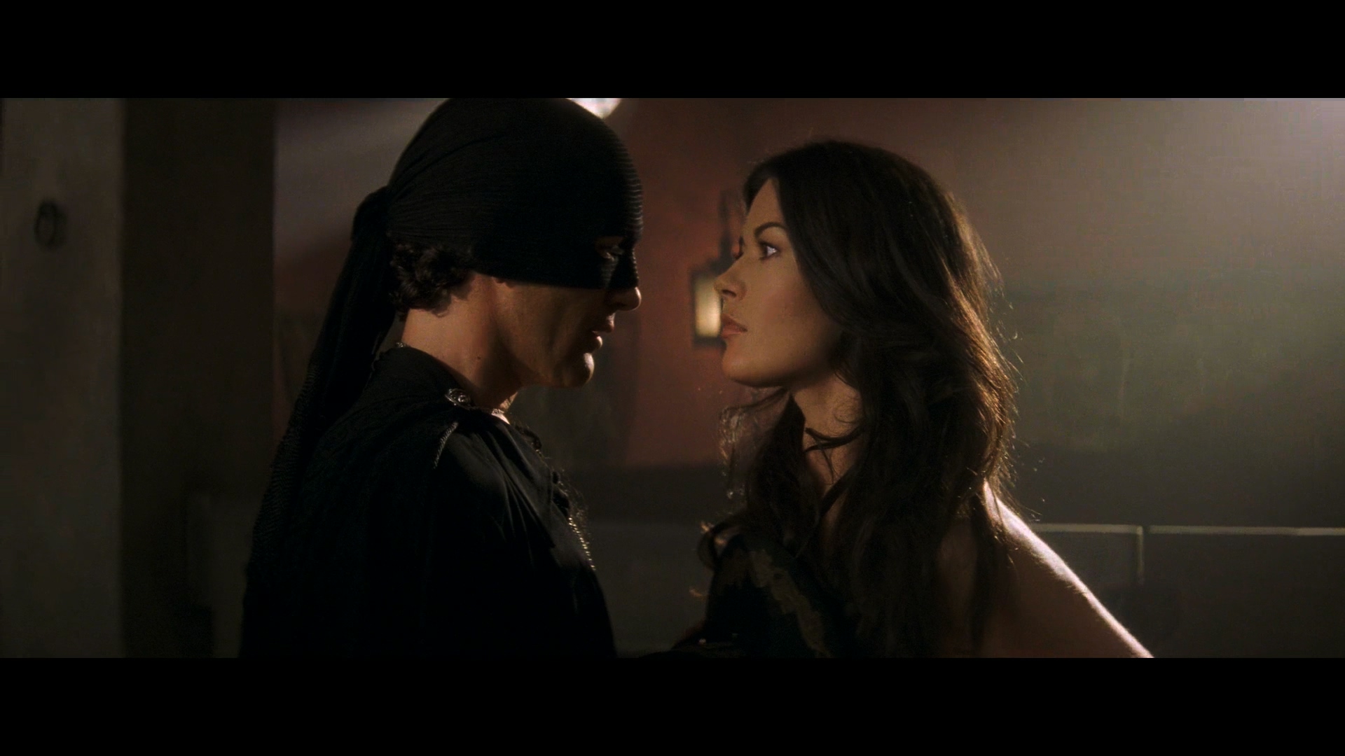 The Mask Of Zorro 1998 TWN BluRay 1080p iPad HDR AAC2.0 x264-DreamHD.mp4_2025031.jpg