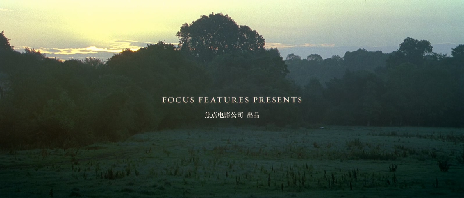傲慢与偏见.Pride.And.Prejudice.2005.US.Cut.1080p.BluRay.x265.3audio-RARBG特效字.jpg