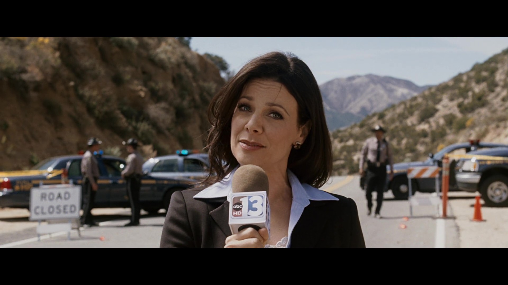 W 巫山历险记-2009 - frame at 7m42s.jpg