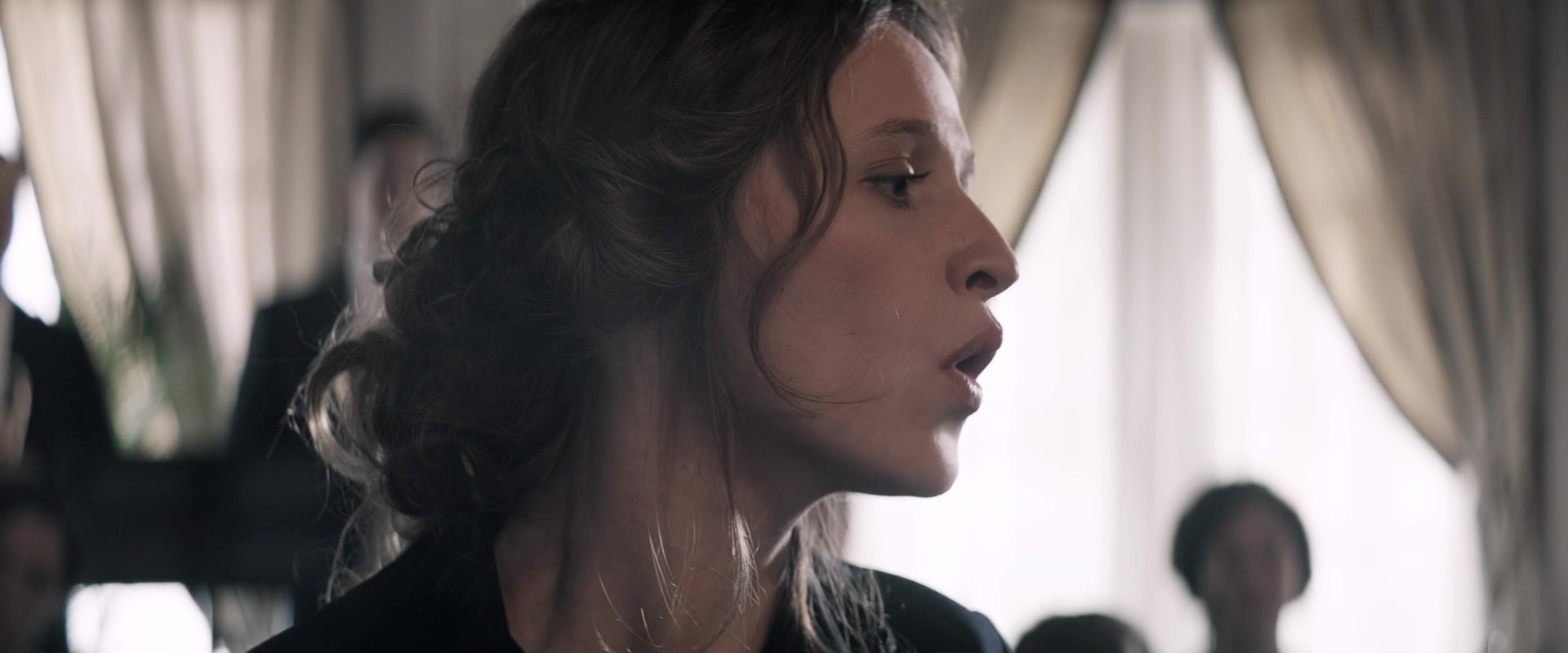 Z 走音天后-2015 - frame at 7m57s.jpg