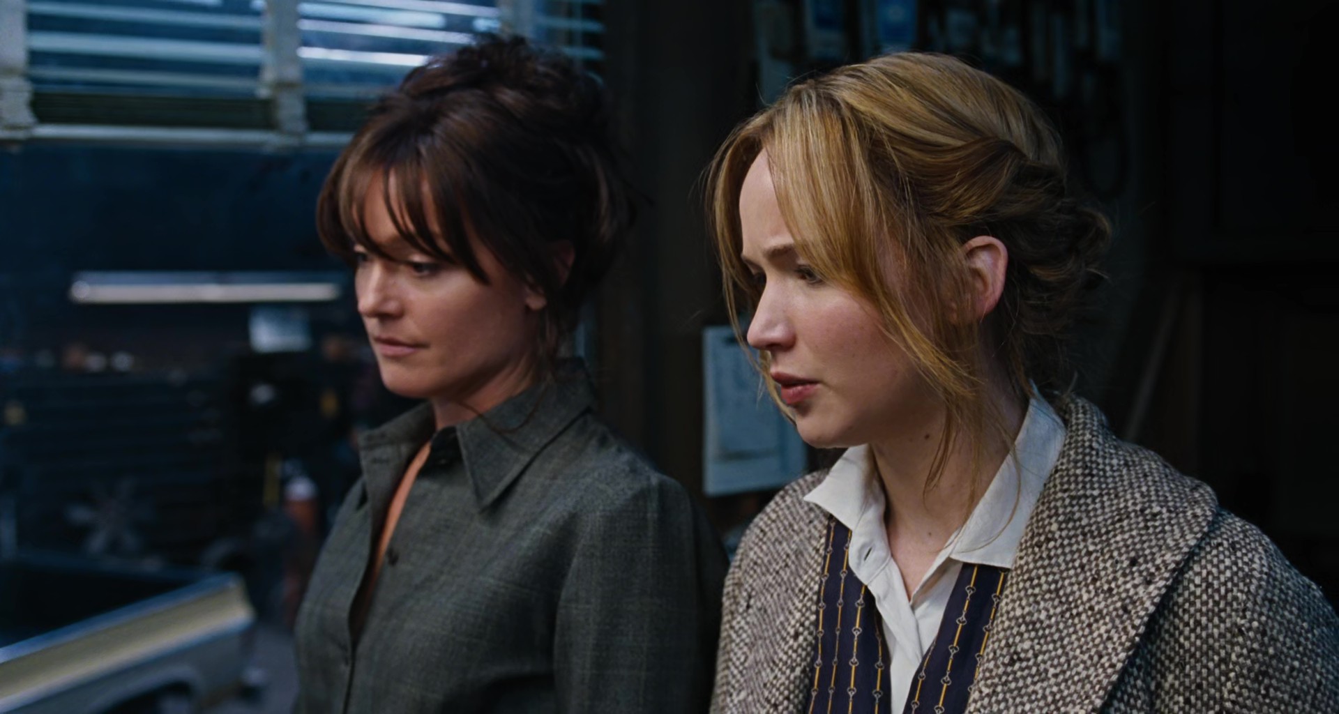 F 奋斗的乔伊-2015 - frame at 14m1s.jpg