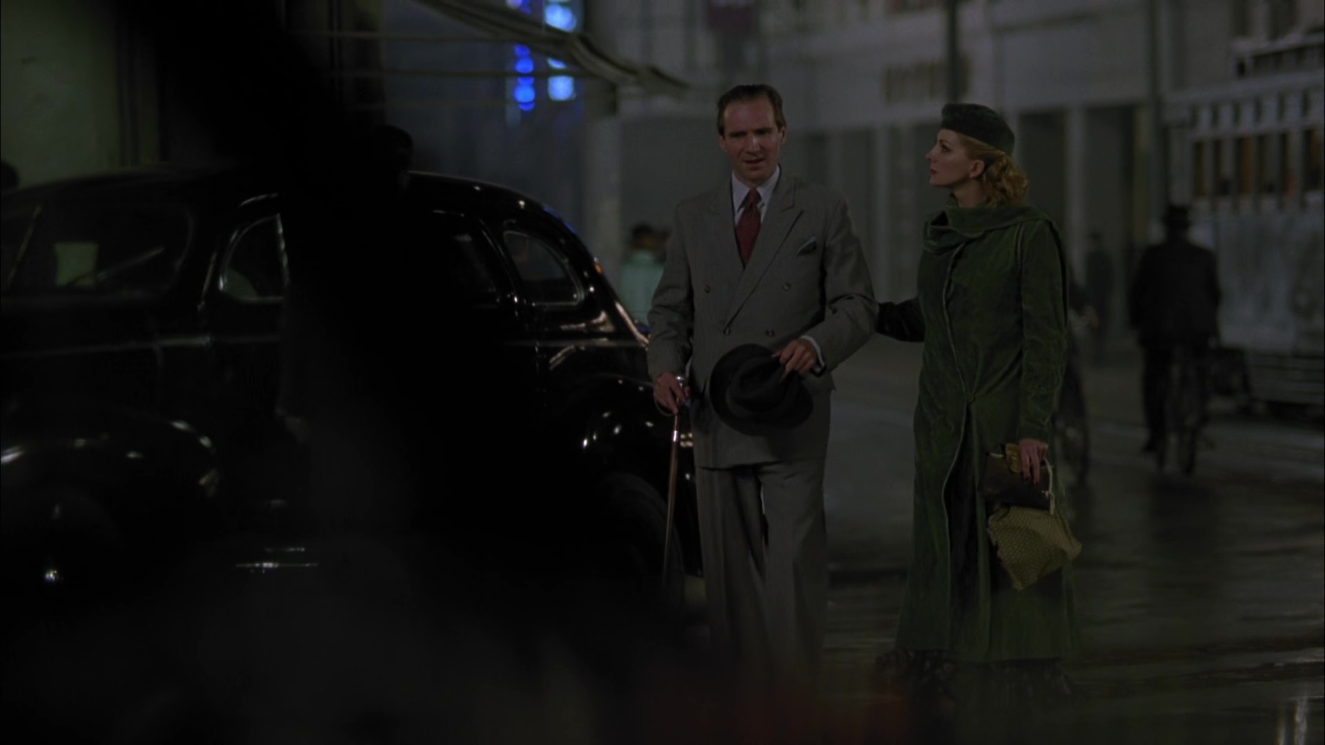 B 伯爵夫人(1080)-2005 - frame at 23m37s.jpg