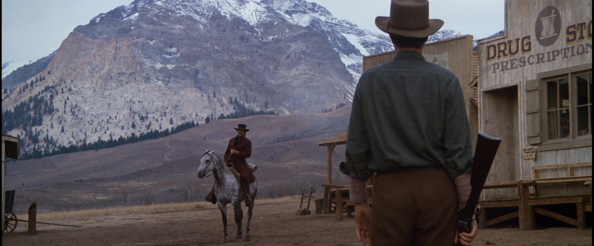 Pale.Rider.1985.1080p.BluRay.x265.HEVC.EAC3-SARTRE.mkv_20250403_162106.680.jpg