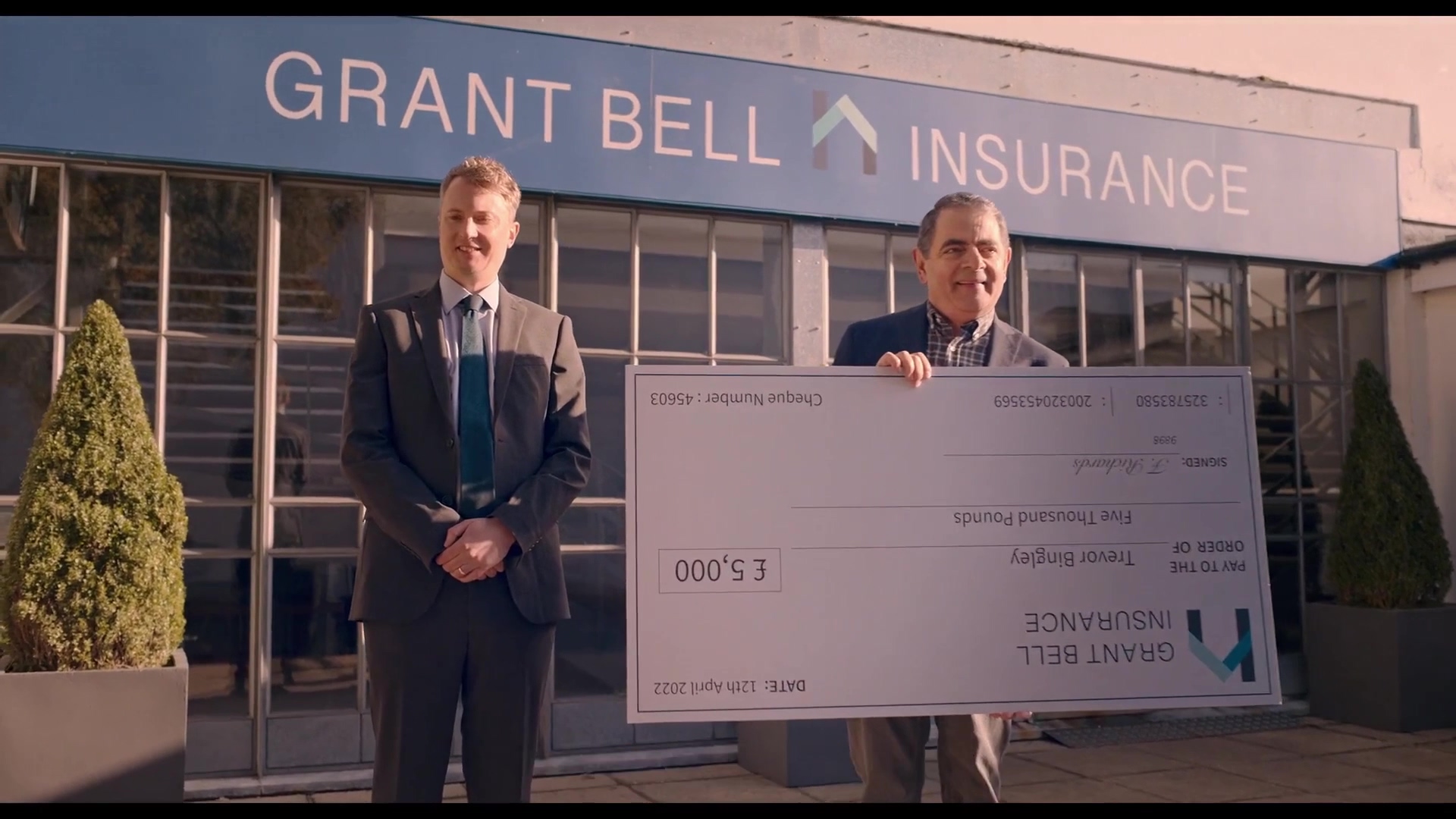 人来蜂 憨豆.MP4_20250411_010223.623.jpg