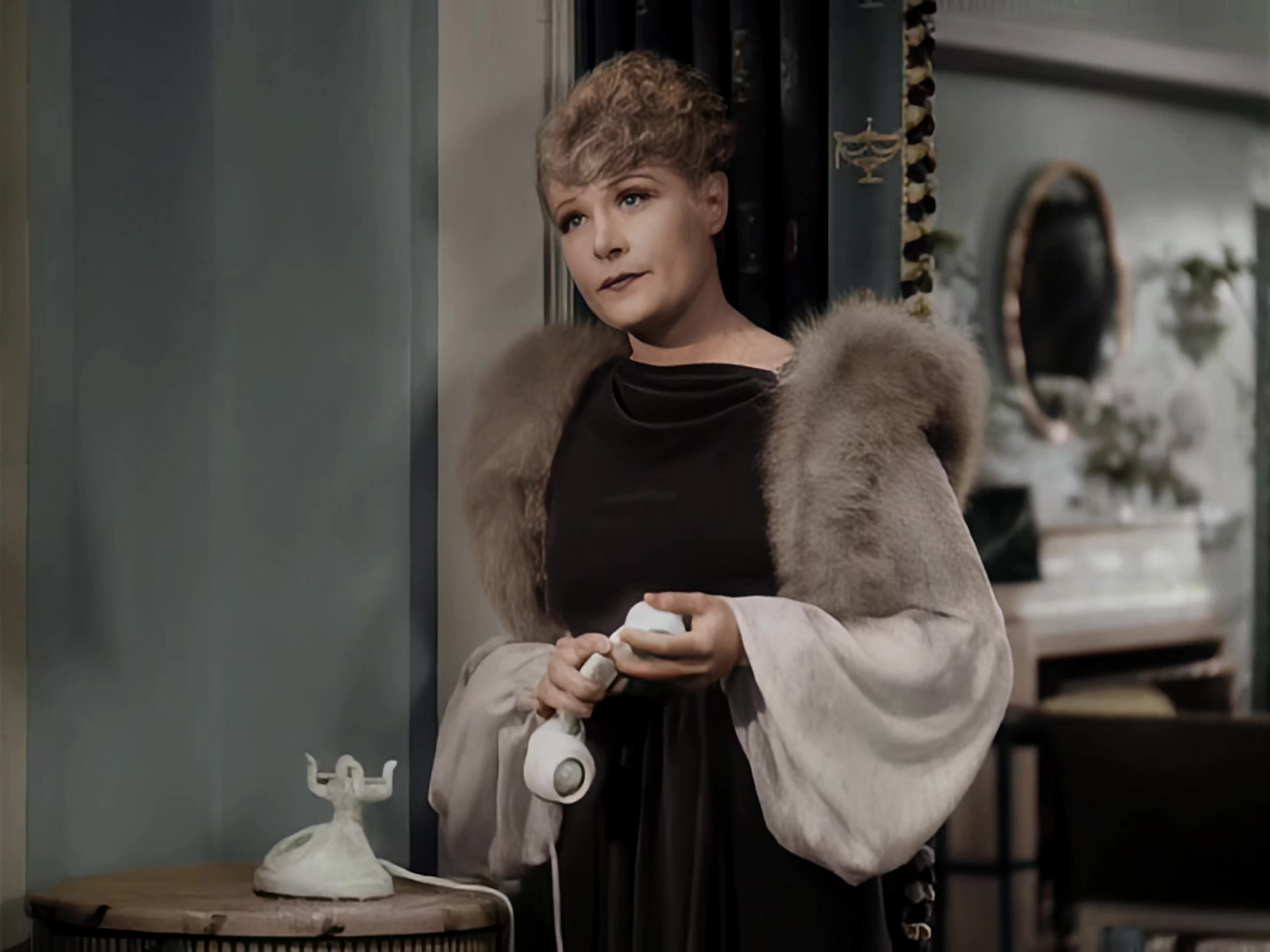 1934 亮眼睛.mkv_20250414_005841.173.jpg