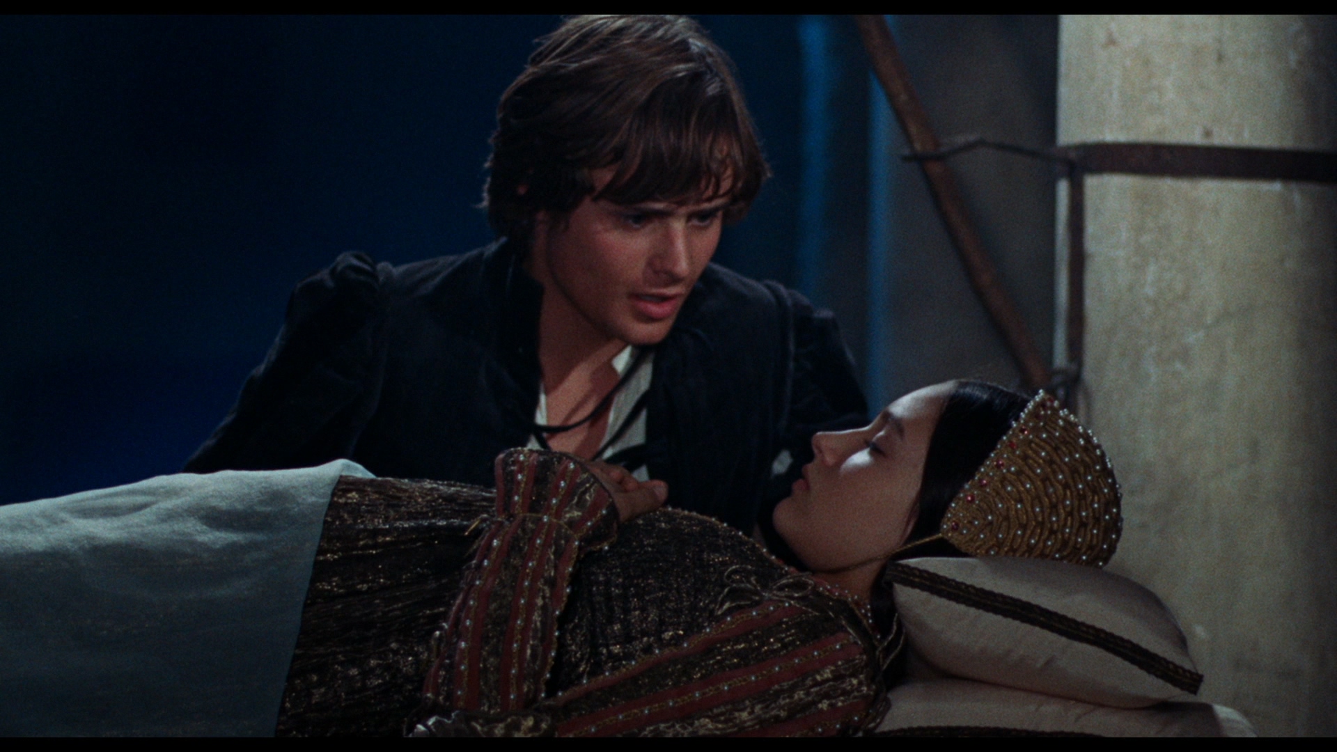 Romeo.and.Juliet.1968.CC.1080p.BluRay.Remux.AVC.FLAC.1.0-QuickIO.mkv_20250424_18.jpg