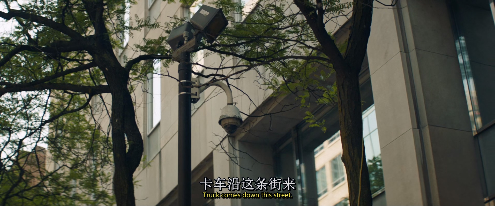 8号警报.Code.8.2019.1080p.10bit.BluRay.6CH.x265.HEVC.2audio-PSA.mkv_20250426_112.jpg