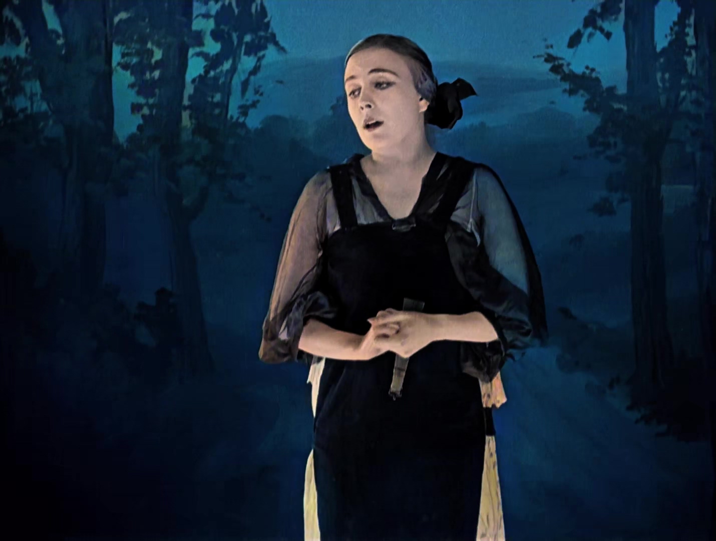 卓别林短片精选 The Chaplin Revue 1959 上色.mp4_20250428_182923.761.jpg