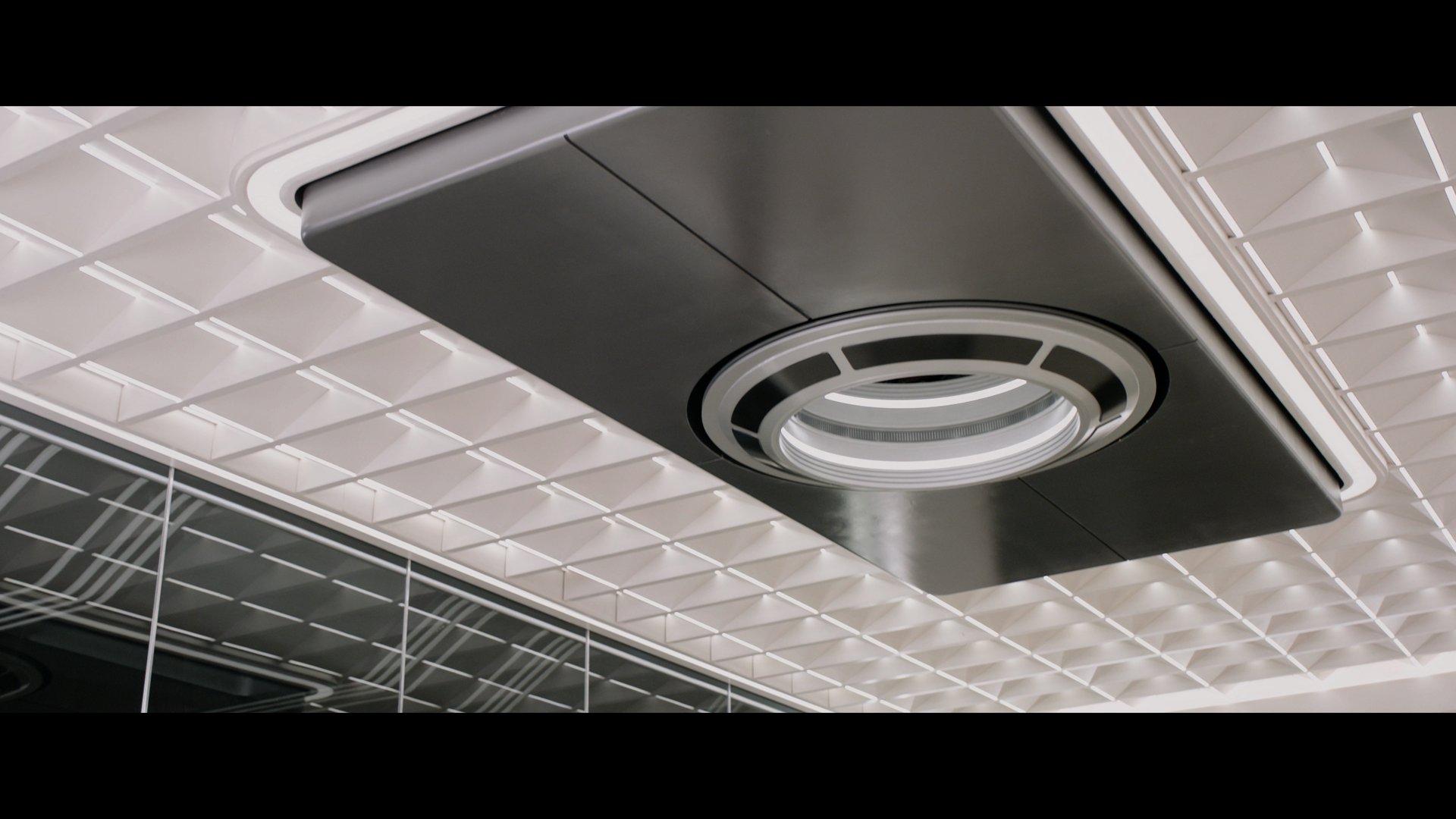 分歧者2：绝地反击 (2015).mkv_20250504_145629.245.png