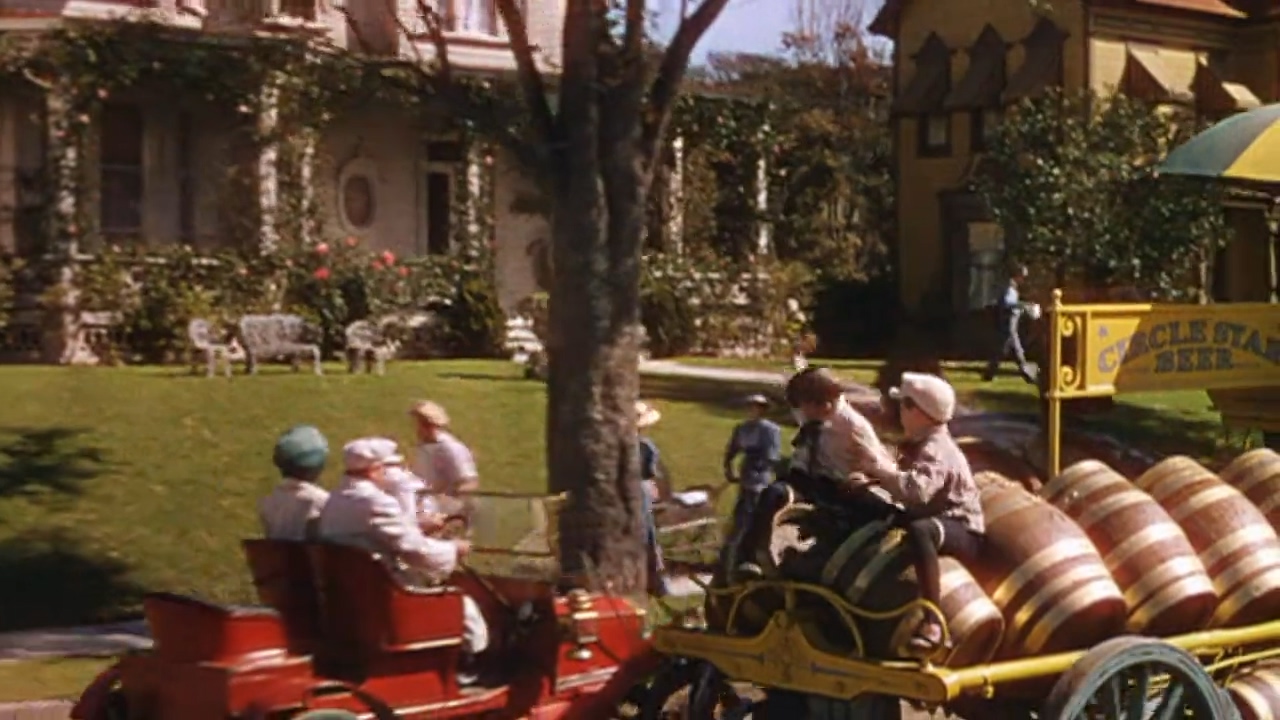 相逢圣路易（央视配音）导演：文森特·米奈利 主演：朱迪·迦伦 玛格丽特·奥布莱恩 .jpg