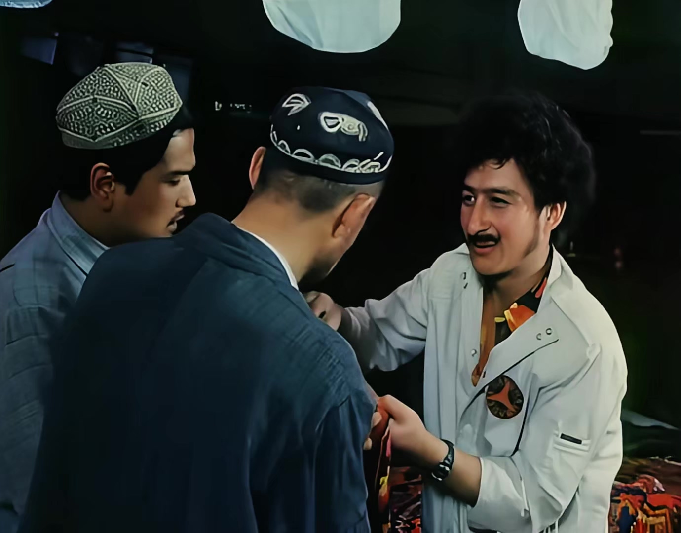 钱这东西 1985.mp4_20250509_150849.160.jpg