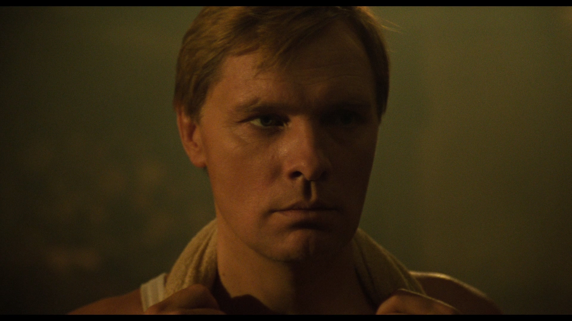 Red.Heat 1988 1080p AVC.REMUX BluRay DTS-HD MA5.1.zh&en @hang.mkv_20250513_14050.jpg