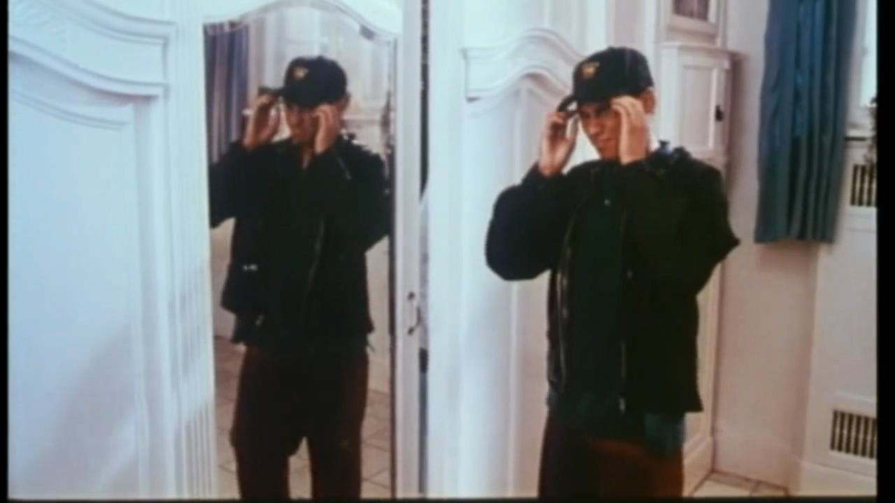 【德国 女佣斗法官】（上译国语）.mkv_20250513_222743.827.jpg