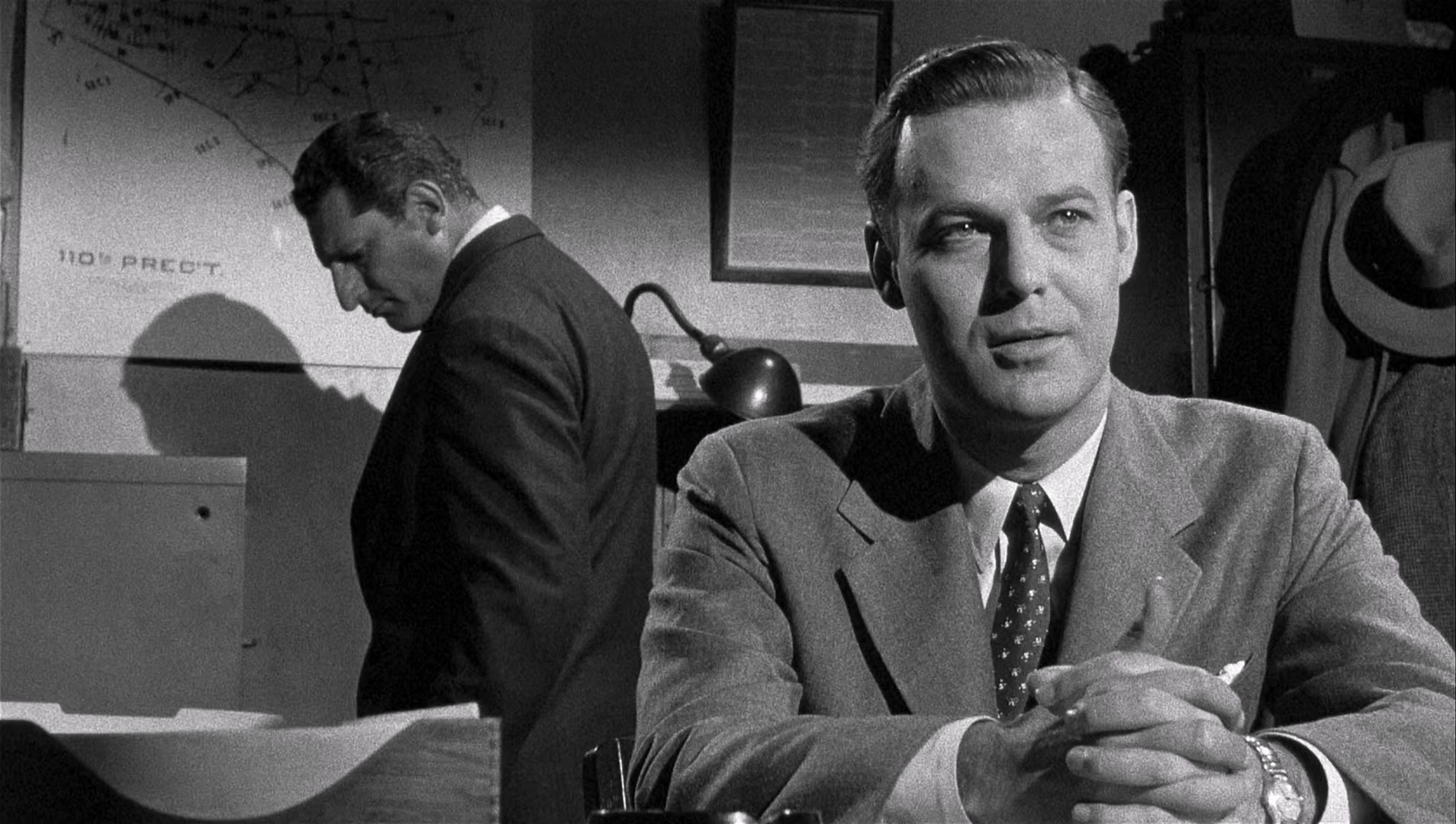 The Wrong Man (1956) (1080p BluRay x265 afm72)-bylh.mkv_20250519_215829.658.jpg