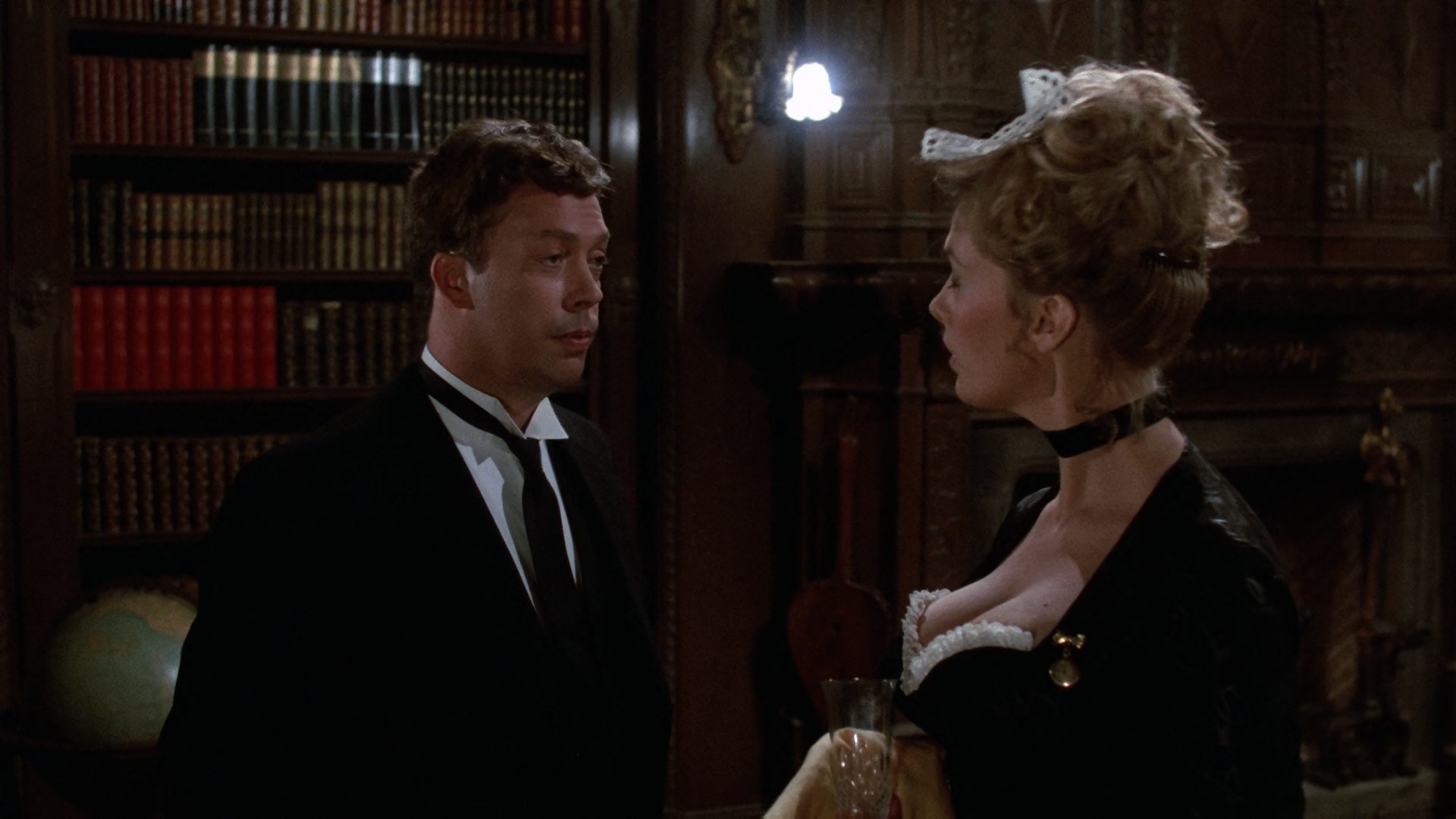 Clue.1985.1080p.BluRay.x265.10bit.DTS-SONYHD.mkv_20250523_234622.262.jpg