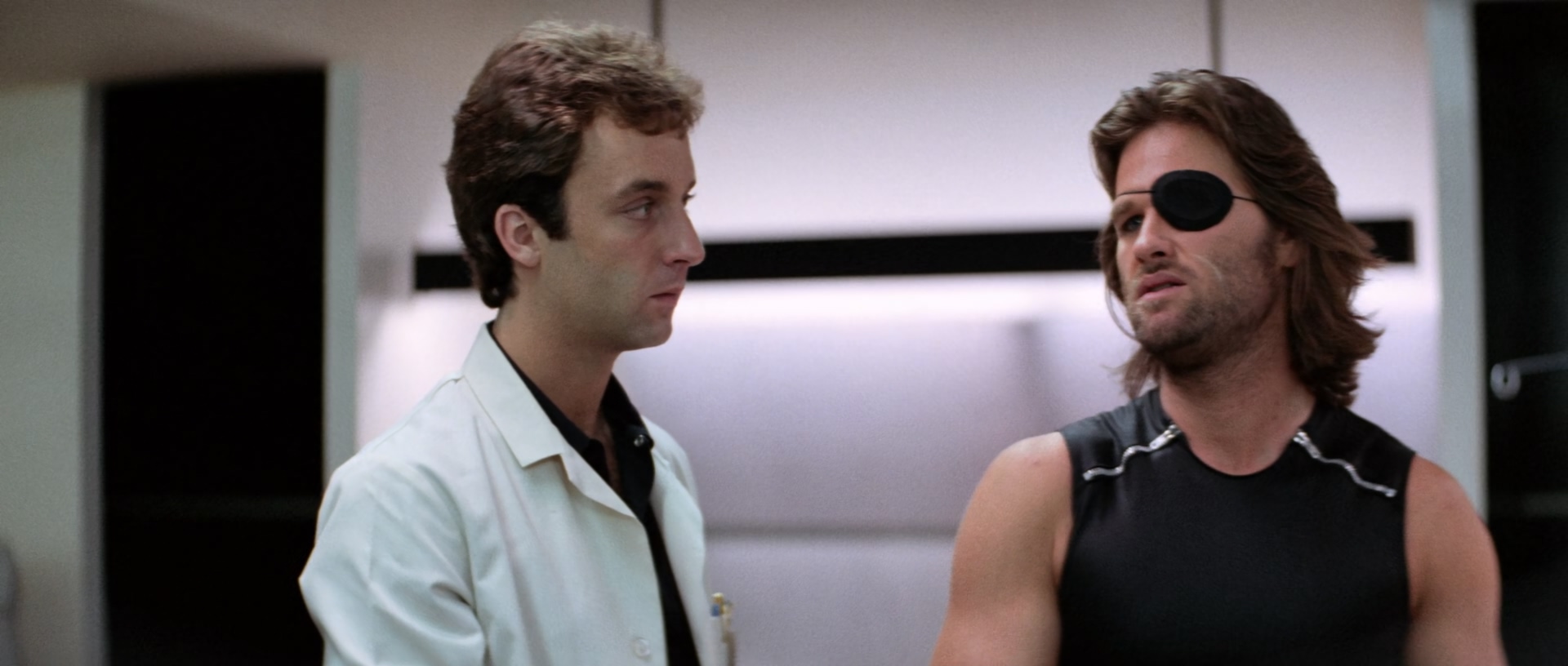 纽约大逃亡.Escape from New York .1981.1080p.BluRay.x265-SAMPA-bylh.mkv_20250528_.jpg