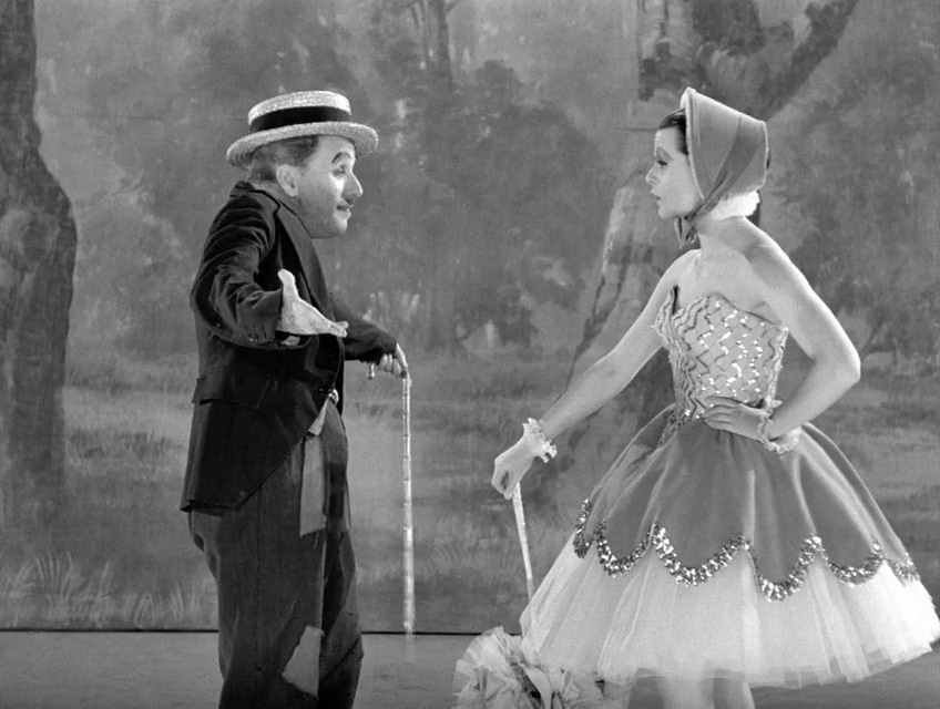 1954 舞台春秋 Sabrina.mkv_20250529_150646.990.jpg