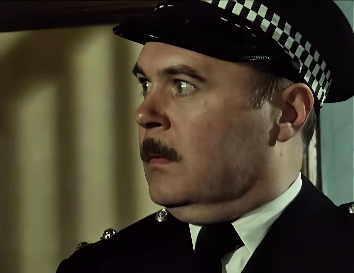 09 神奇老太太和幽灵.mkv_20250602_143735.513.jpg