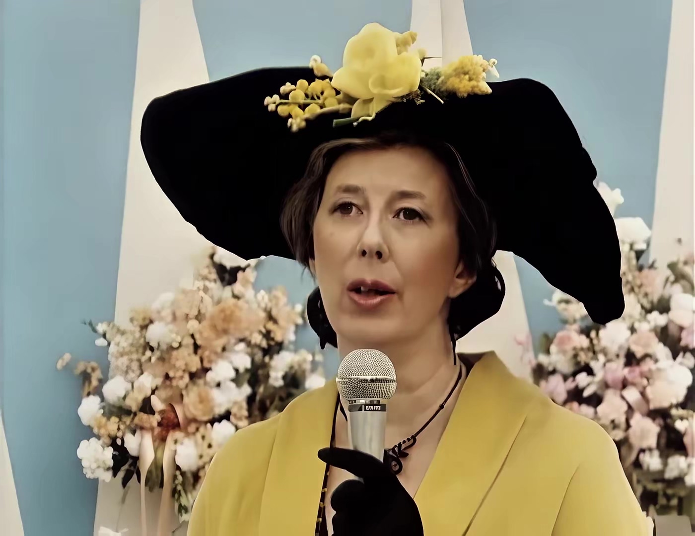 12 神奇老太太和选美.mkv_20250602_144014.945.jpg