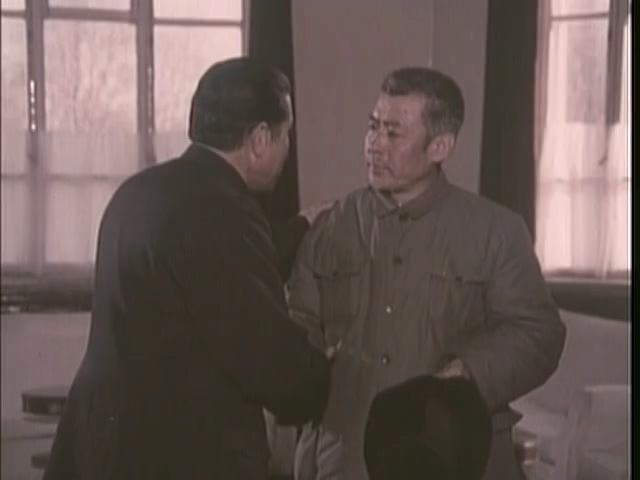 熊迹.Bear's Prints.1977.DVD.X264.AAC.HALFCD.mkv_20250604_222313.290.jpg