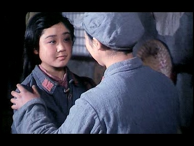 红叶铺满的小路-01（1983）.dat_20250610_184811.323.jpg