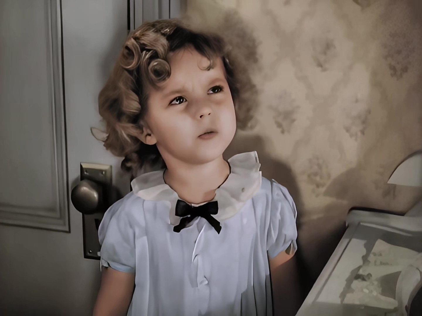 1934 宝贝答谢 Baby Take a Bow.mkv_20250611_122103.293.jpg