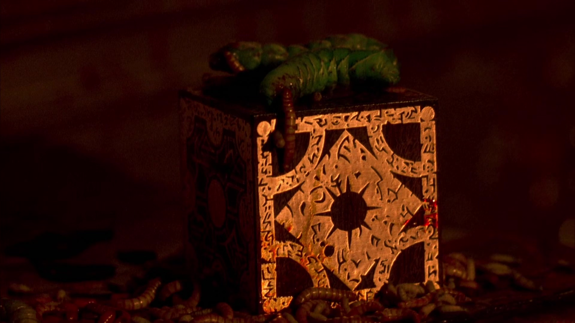 养鬼吃人4血统(1996) .MKV_20250612_130403.338.jpg