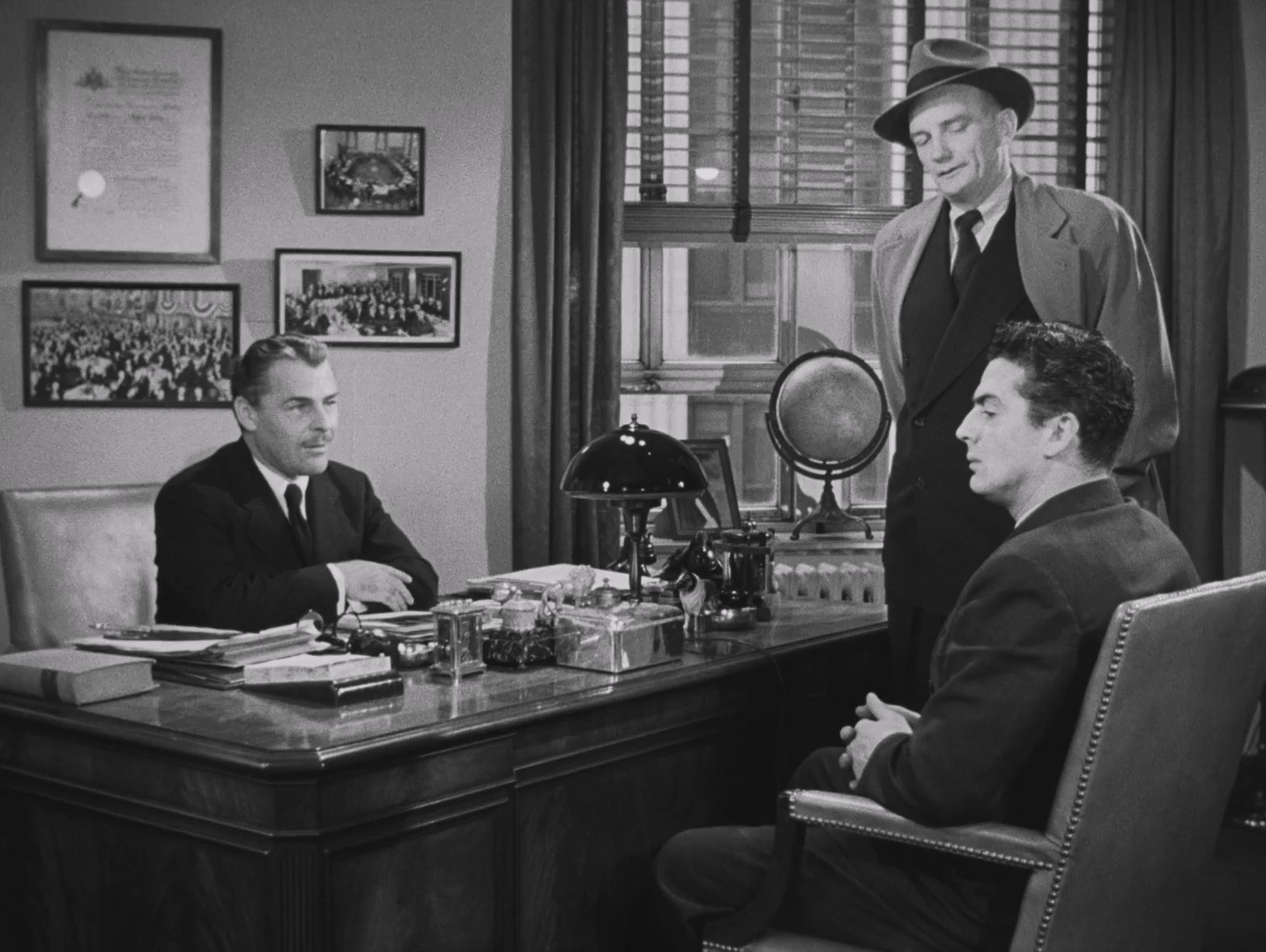 死吻&龙争虎斗.Kiss.of.Death.1947.1080p.BluRay.X264. Ac3. [ArMor] -bylh.mkv_20250.jpg