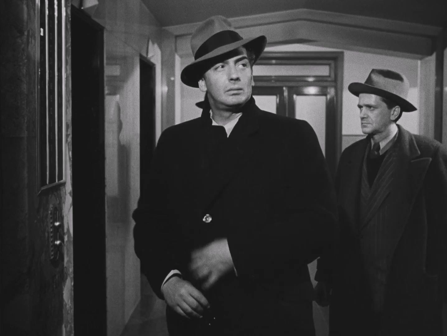 死吻&龙争虎斗.Kiss.of.Death.1947.1080p.BluRay.X264. Ac3. [ArMor] -bylh.mkv_20250.jpg