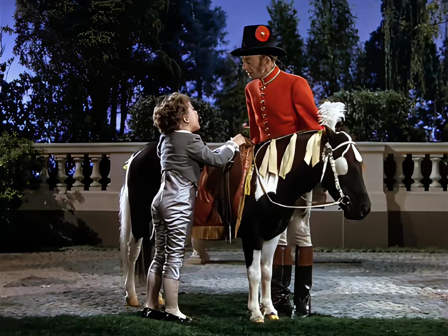 1940 蓝色知更鸟 The Blue Bird.mkv_20250614_163030.244.jpg