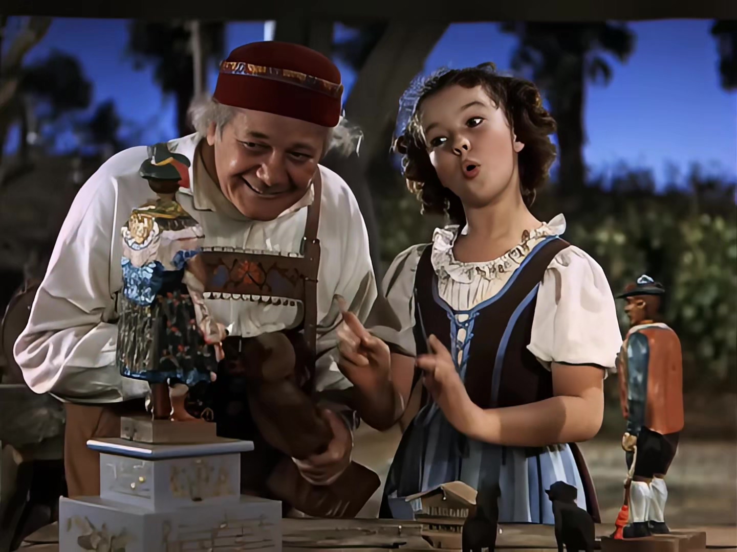 1940 蓝色知更鸟 The Blue Bird.mkv_20250614_162955.176.jpg