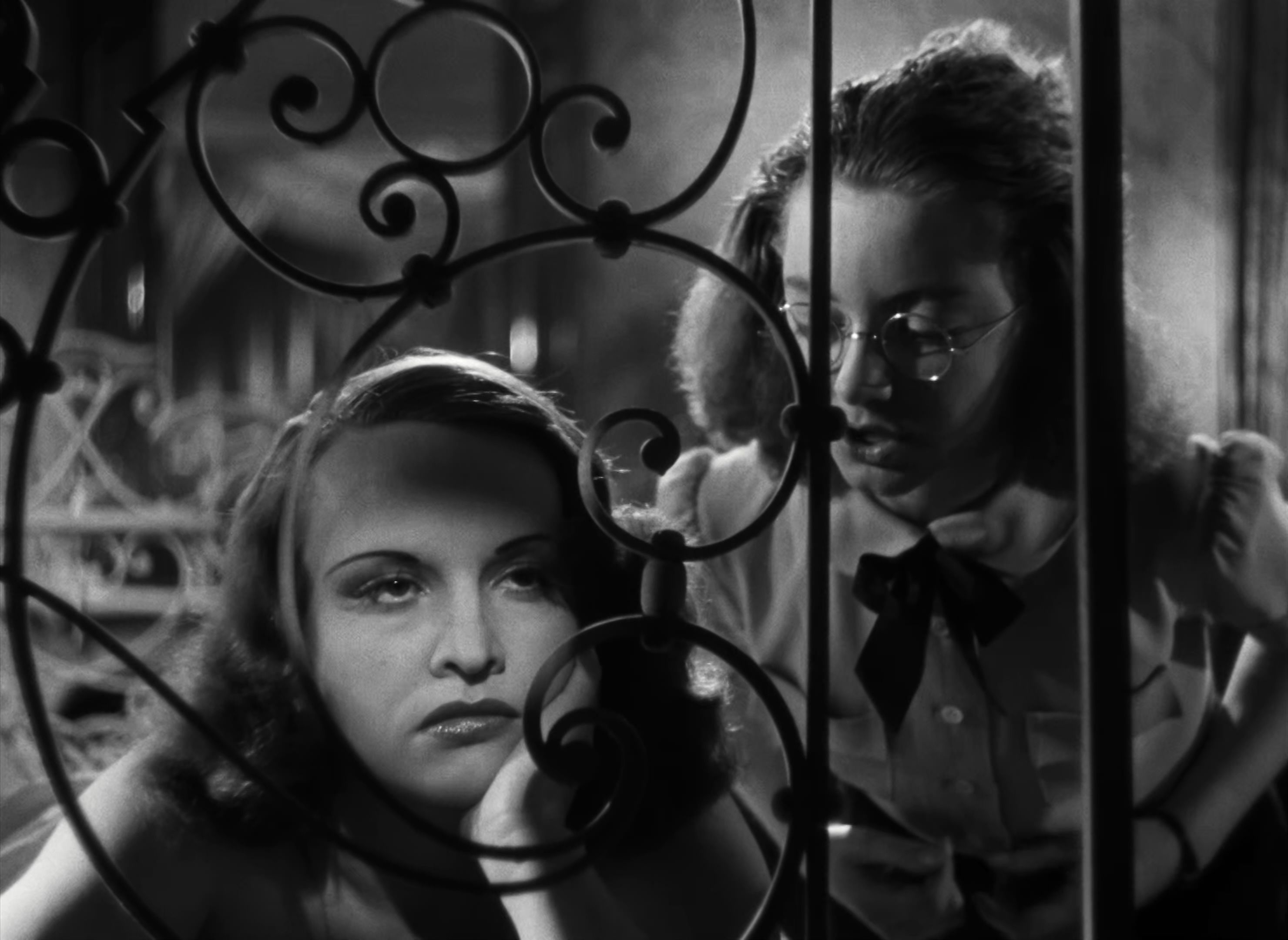 Le.Corbeau.1943.2160p.BRRip.AAC2.0.x265.10bits-RxB-bylh.mkv_20250617_104320.737.jpg