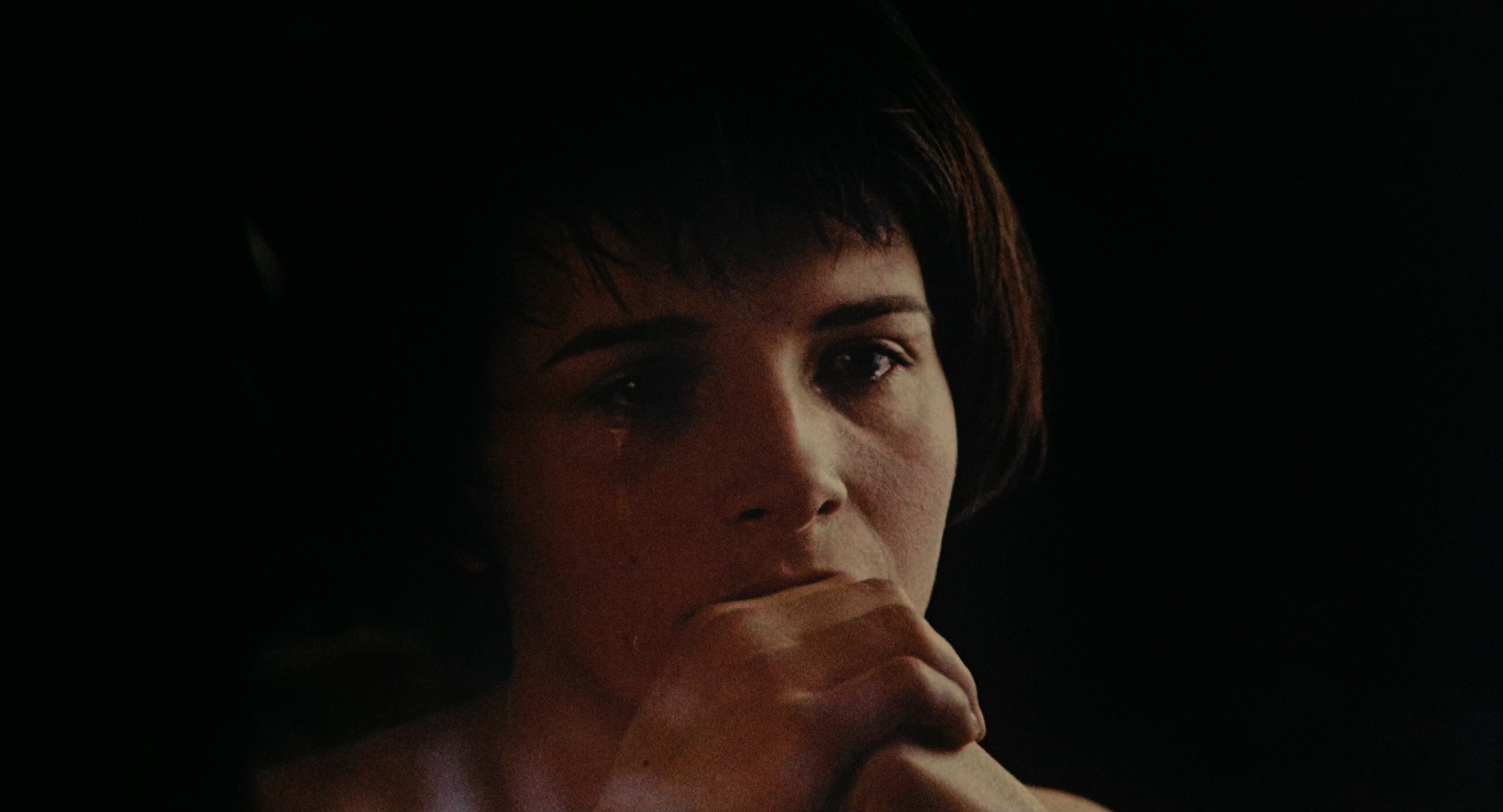 Three Colors - Blue (1993) (2160p BluRay x265 10bit 国法双语双字.mkv_20250622_18.jpg