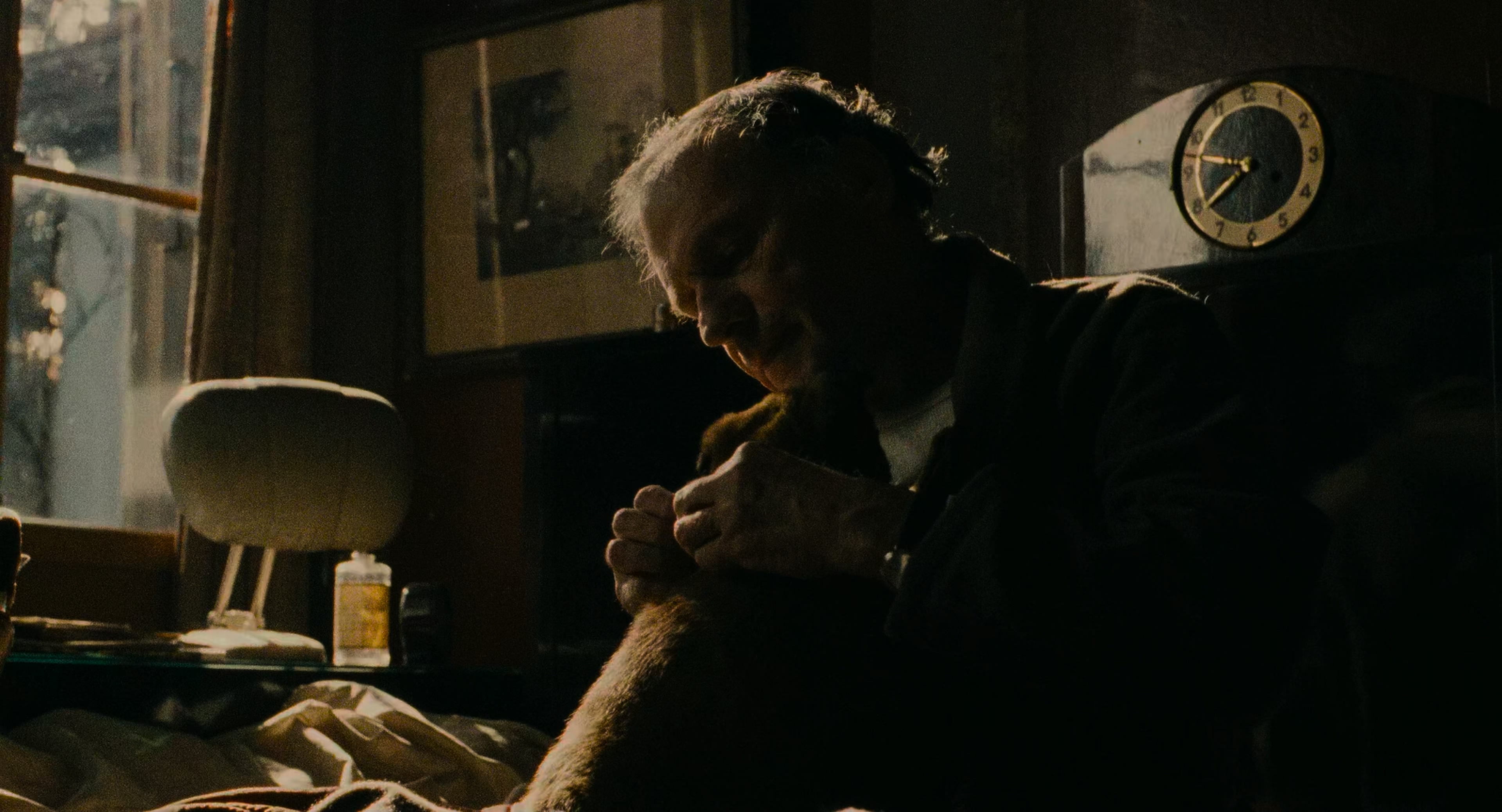 Three Colors - Red (1994) (2160p BluRay x265 10bit 国法双语双字.mkv_20250622_180.jpg