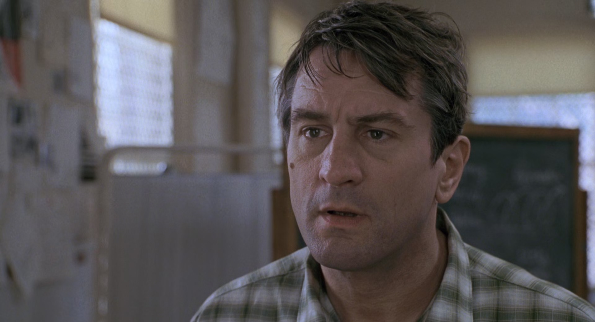 Awakenings.1990.1080p.BluRay.2Audio.AAC.x265-RARBG-bylh (1) (1).mkv_20250623_004.jpg