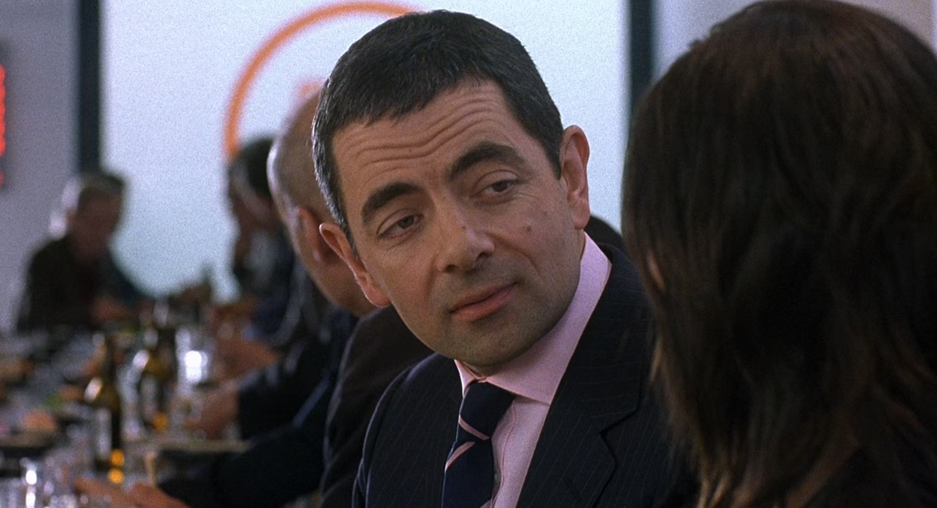憨豆特工 Johnny English 2003 1080p [AAC, AAC] [zho, eng] h265.mkv_20250624_200109.630.jpg