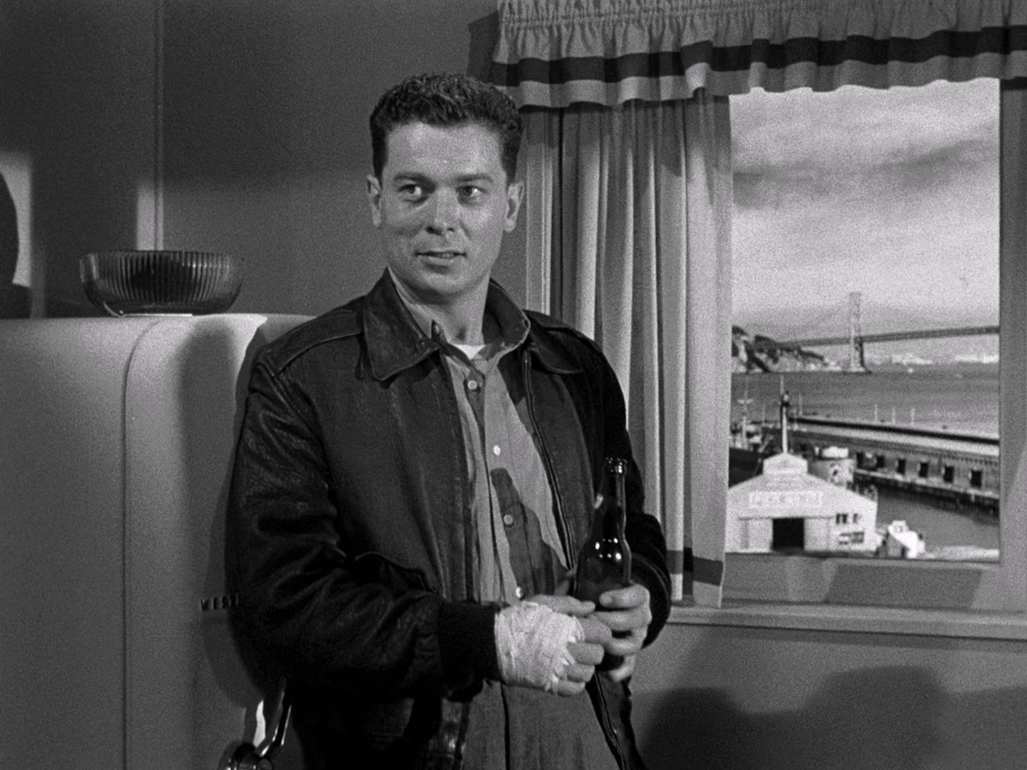 The Sniper (1952).mkv_20250625_004912.712.jpg