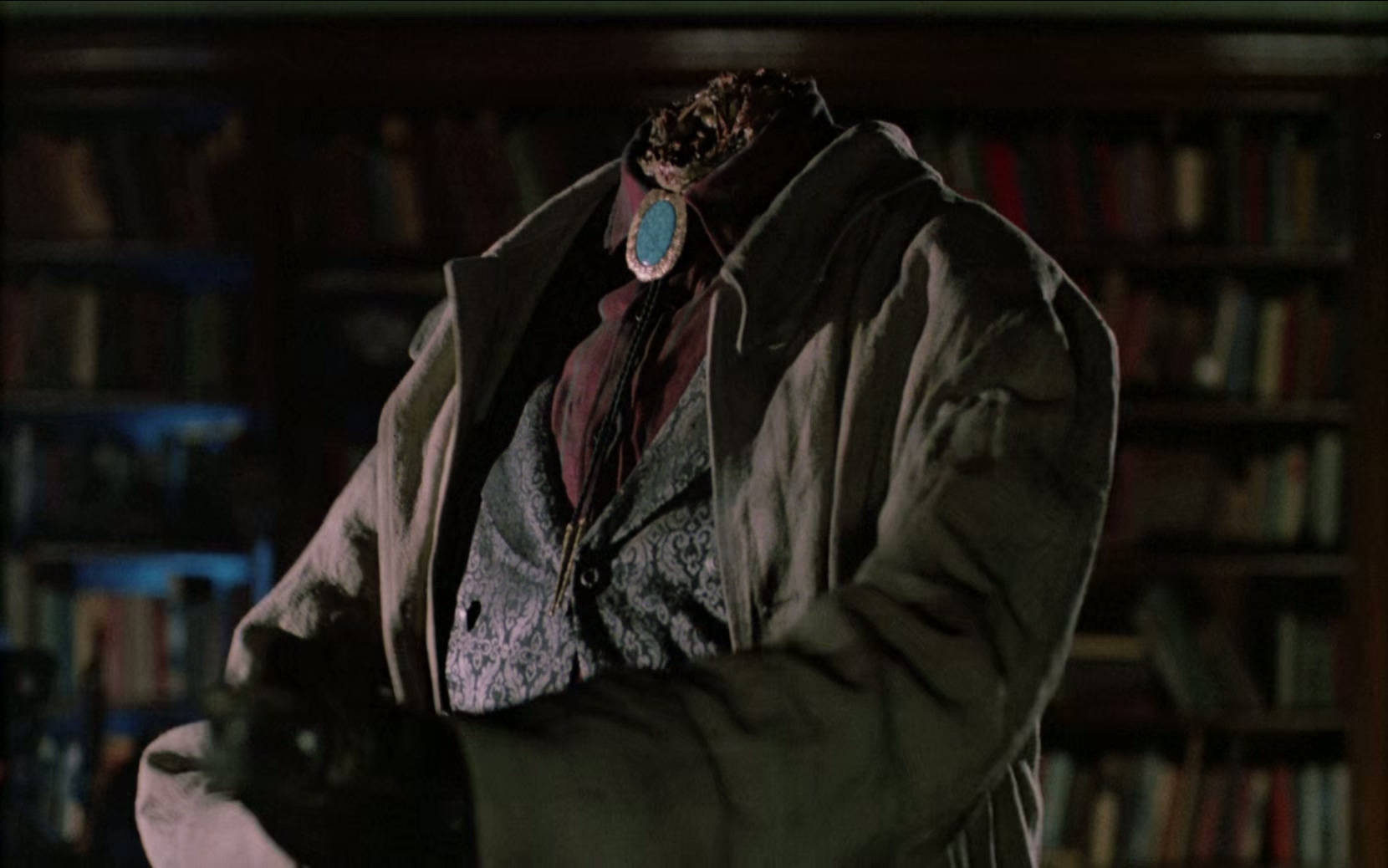 1987 夜半鬼敲门 2 House 2.mkv_20250626_021010.459.jpg