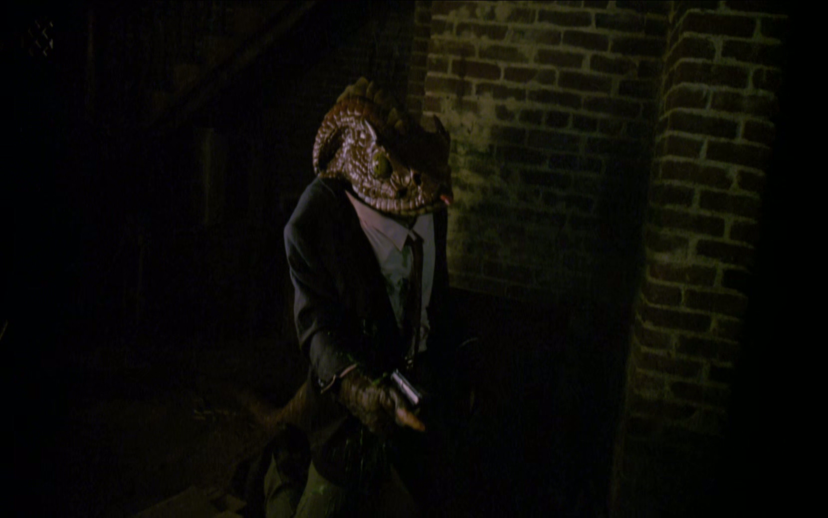 1992 夜半鬼敲门 4 House 4.mkv_20250626_023535.589.jpg