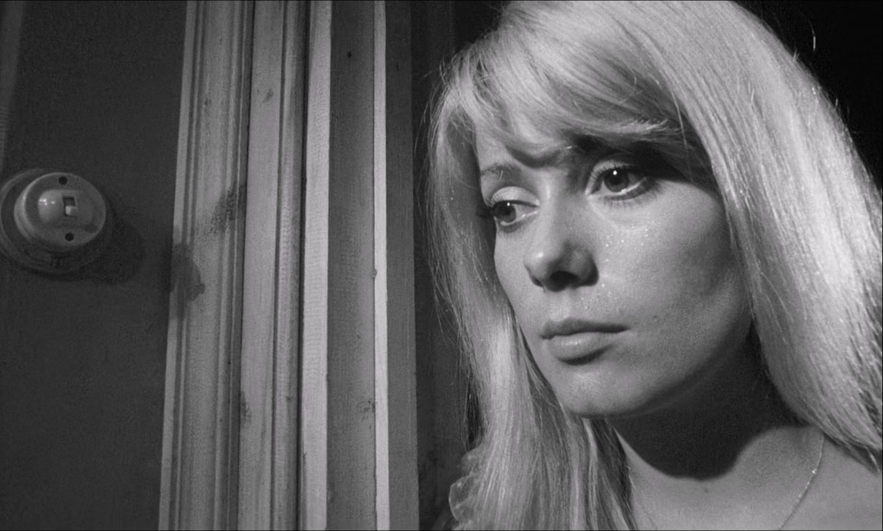 Repulsion.1965.1080p.BluRay.x265-RARBG.mkv_20250629_082229.730.jpg