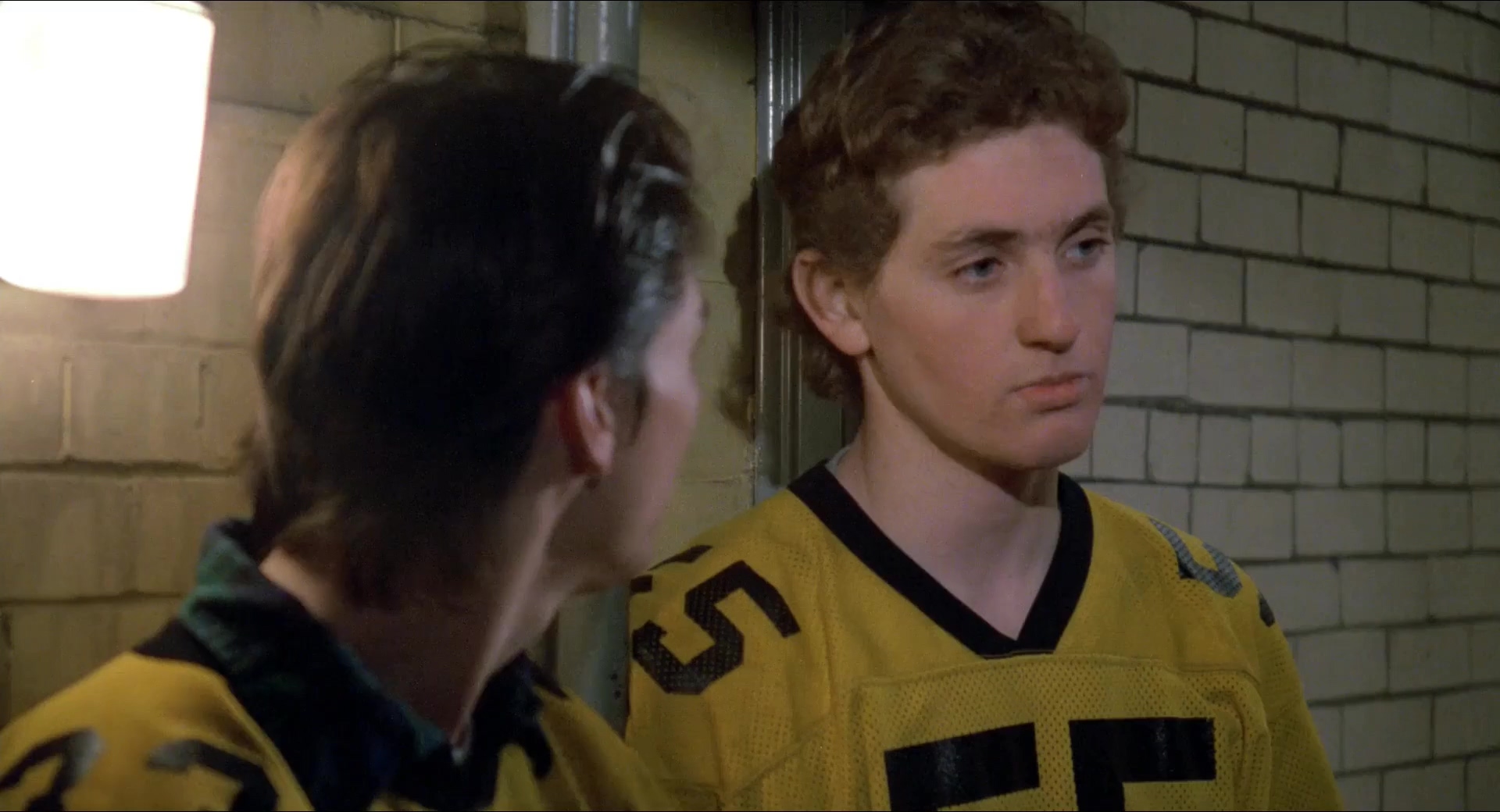 步步登天.All the Right Moves.1983.CN.mkv_20250630_200717.336.jpg