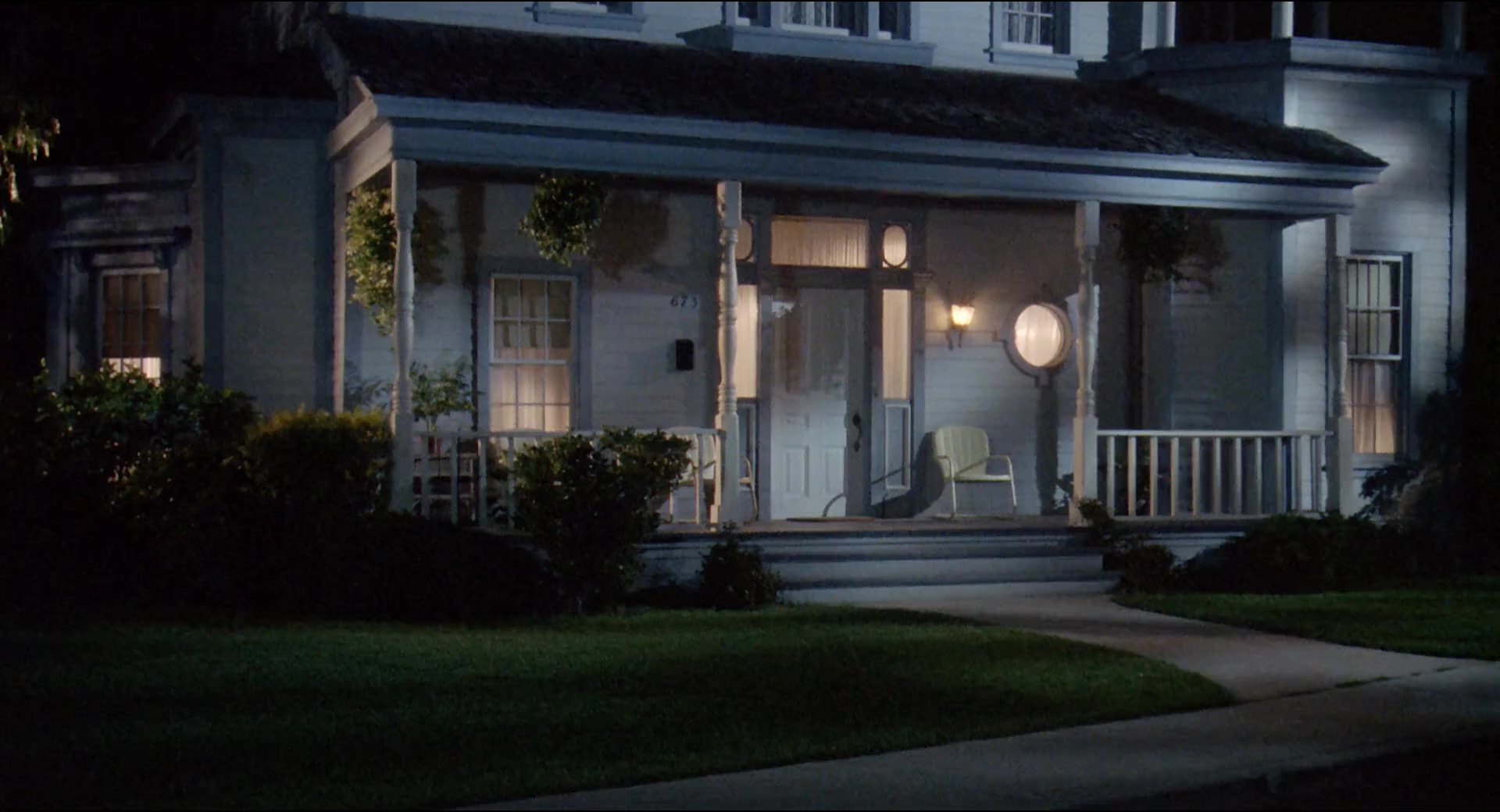 地狱来的芳邻.The.Burbs.1989.CN.mkv_20250703_221757.242.jpg