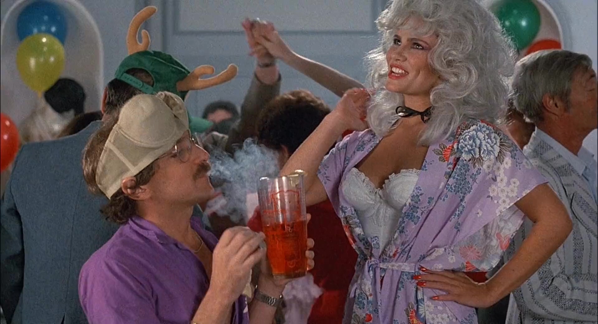 疯狂今晚夜.Bachelor Party.1984.CN.mkv_20250704_221239.078.jpg