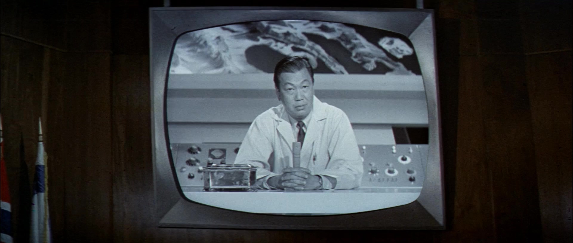 谍报飞龙1.Our Man Flint.1966.CNSC.mkv_20250709_122457.720.jpg