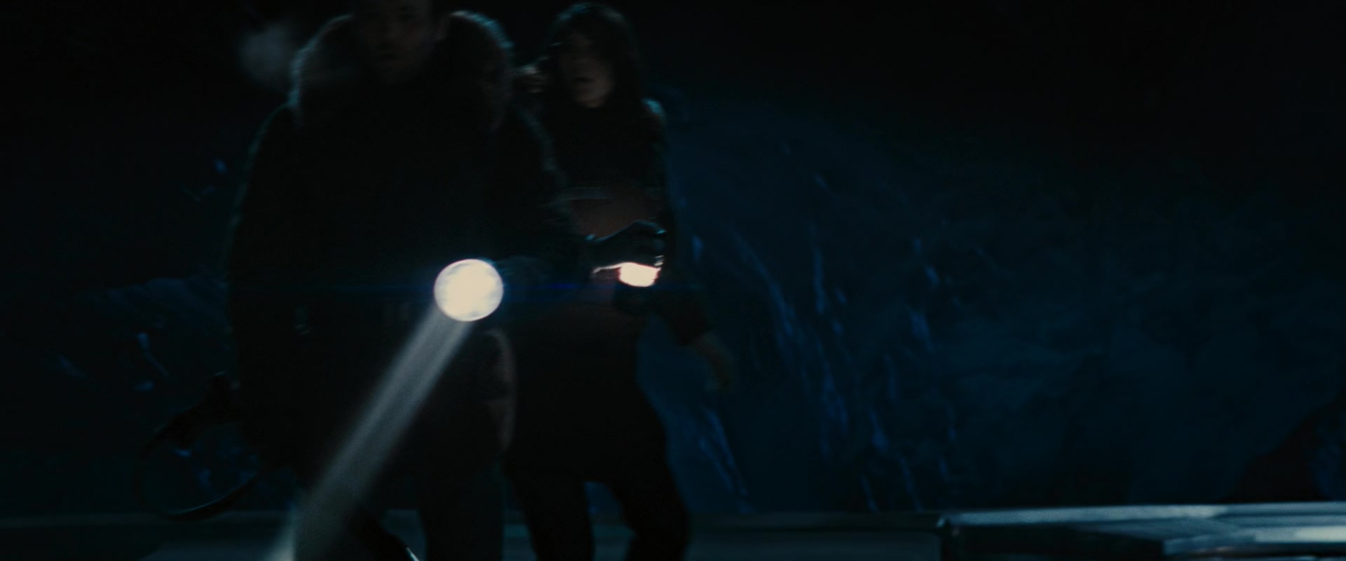 怪形前传.The Thing.2011.CN.mkv_20250712_151833.609.jpg