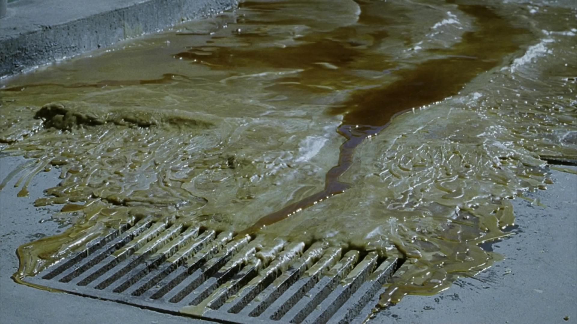 恐怖蜡像馆.House of Wax.2005.CN.mkv_20250717_130609.322.jpg