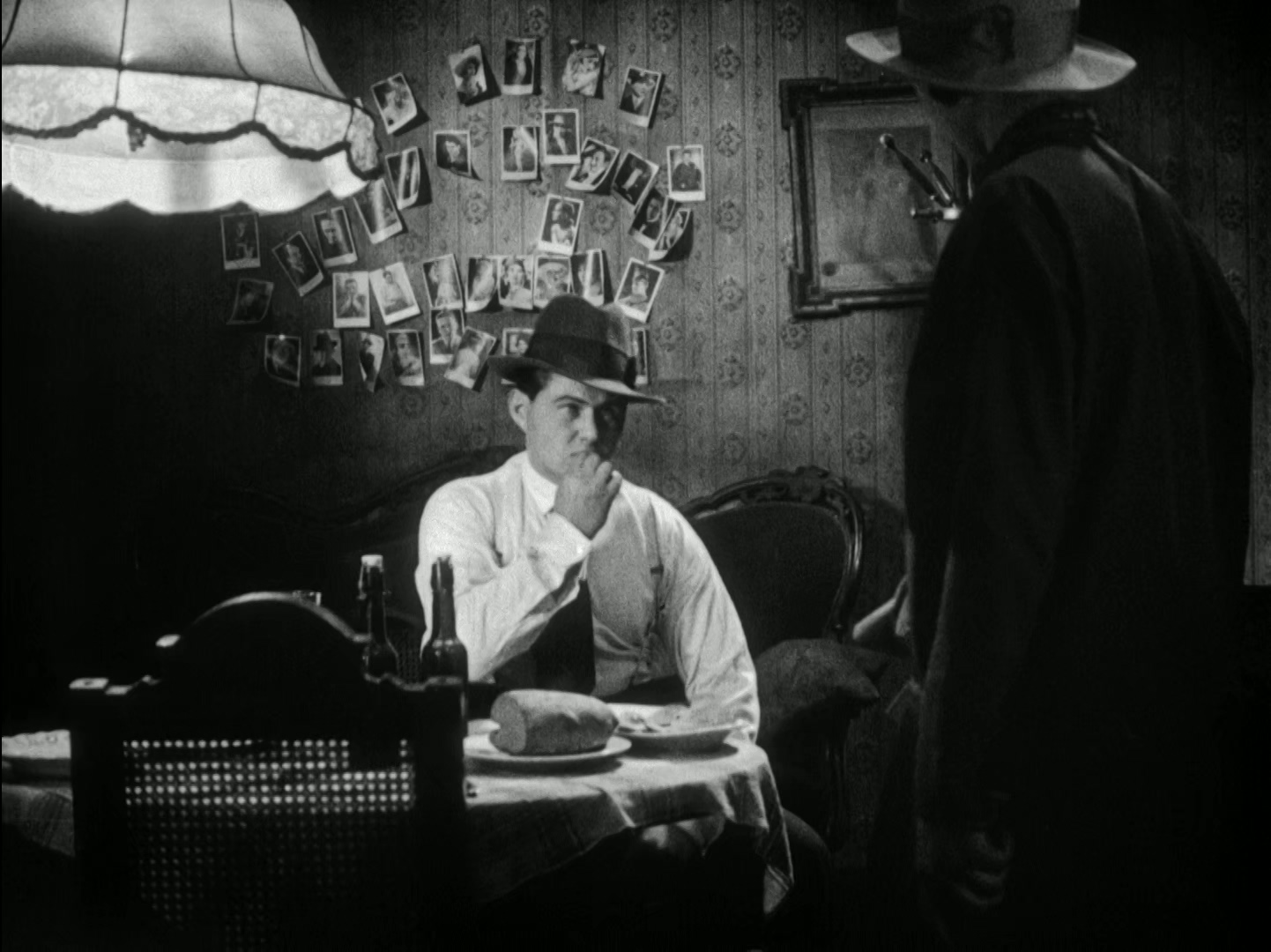 1930 星期天的人们 People On Sunday.mkv_20250717_005136.835.jpg